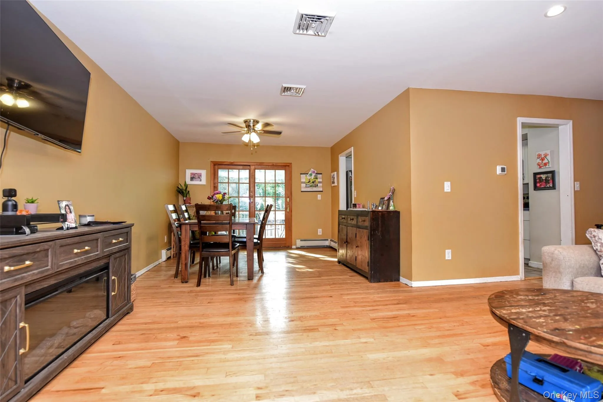 56 Poplar Drive, Monroe, NY, 3 Bedrooms Bedrooms, 7 Rooms Rooms,1 BathroomBathrooms,Residential,For Rent,Poplar,0,1028087 56 Poplar Drive, Monroe, NY, 3 Bedrooms Bedrooms, 7 Rooms Rooms,1 BathroomBathrooms,Residential,For Rent,Poplar,0,1028087
