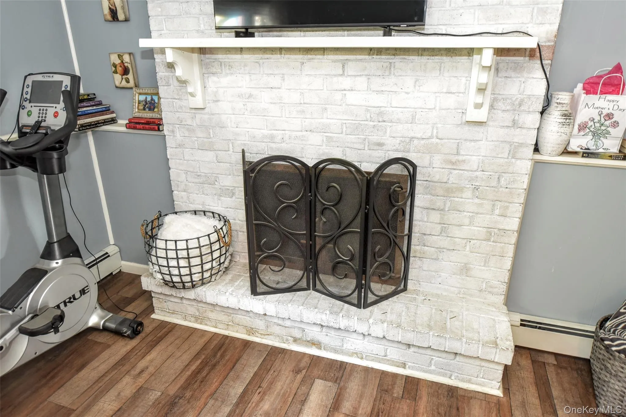 Wood burning fireplace Wood burning fireplace
