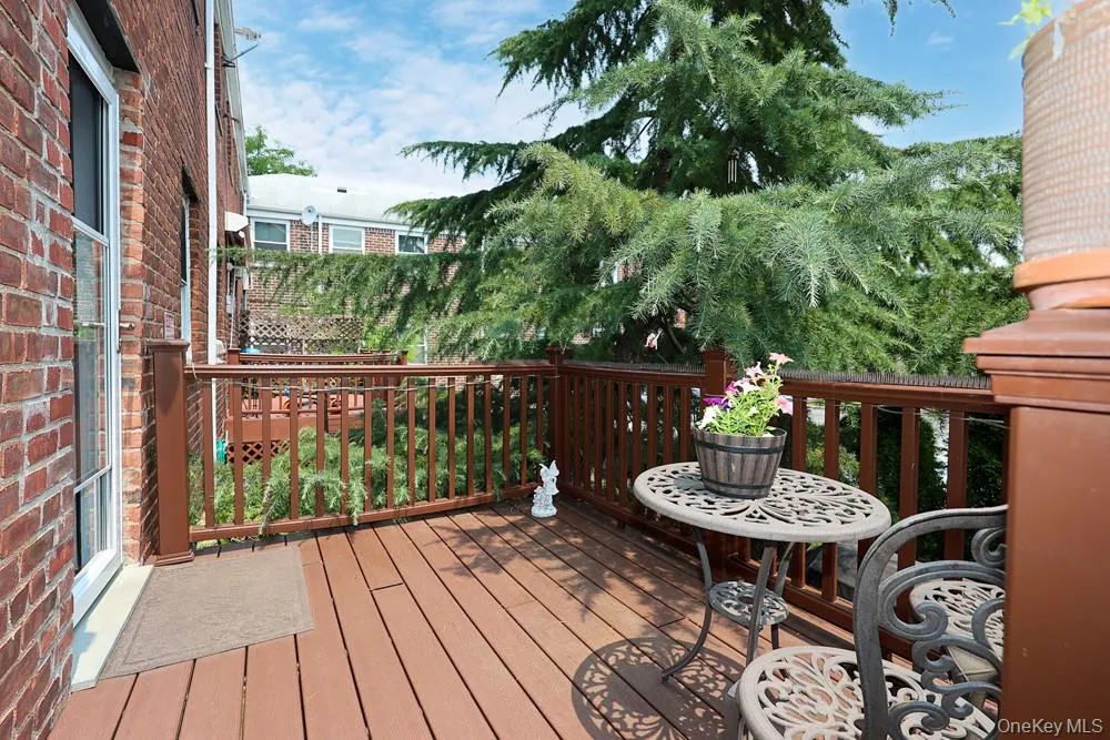 247-28 76th Avenue, New York, NY, 2 Bedrooms Bedrooms, 4 Rooms Rooms,1 BathroomBathrooms,Residential,For Rent,76th,0,1028088 247-28 76th Avenue, New York, NY, 2 Bedrooms Bedrooms, 4 Rooms Rooms,1 BathroomBathrooms,Residential,For Rent,76th,0,1028088