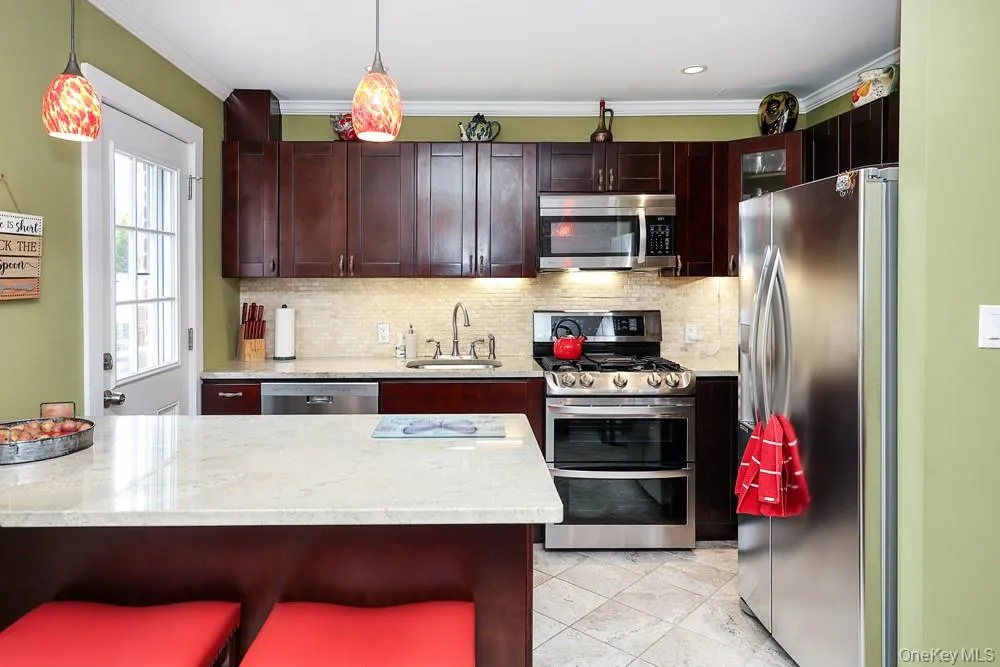 247-28 76th Avenue, New York, NY, 2 Bedrooms Bedrooms, 4 Rooms Rooms,1 BathroomBathrooms,Residential,For Rent,76th,0,1028088 247-28 76th Avenue, New York, NY, 2 Bedrooms Bedrooms, 4 Rooms Rooms,1 BathroomBathrooms,Residential,For Rent,76th,0,1028088