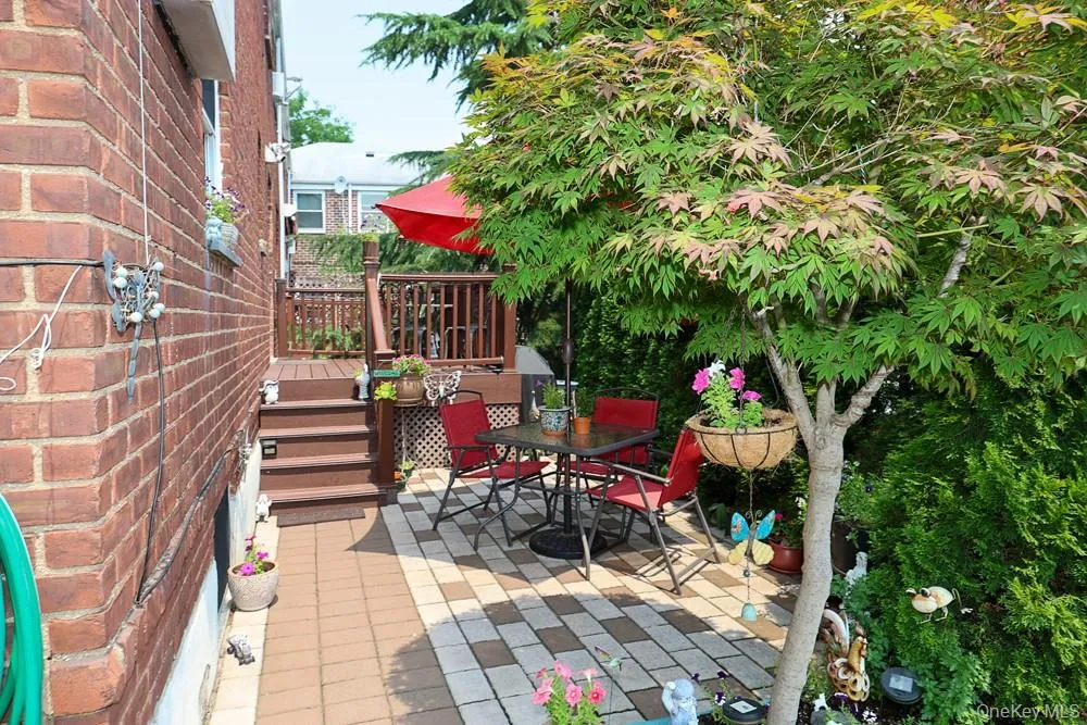247-28 76th Avenue, New York, NY, 2 Bedrooms Bedrooms, 4 Rooms Rooms,1 BathroomBathrooms,Residential,For Rent,76th,0,1028088 247-28 76th Avenue, New York, NY, 2 Bedrooms Bedrooms, 4 Rooms Rooms,1 BathroomBathrooms,Residential,For Rent,76th,0,1028088