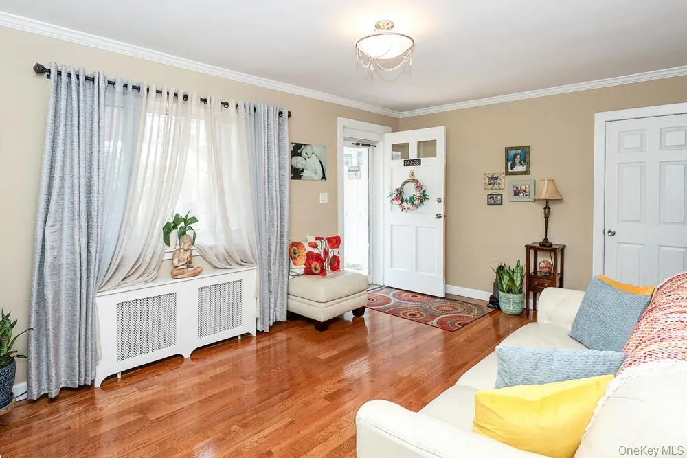 247-28 76th Avenue, New York, NY, 2 Bedrooms Bedrooms, 4 Rooms Rooms,1 BathroomBathrooms,Residential,For Rent,76th,0,1028088 247-28 76th Avenue, New York, NY, 2 Bedrooms Bedrooms, 4 Rooms Rooms,1 BathroomBathrooms,Residential,For Rent,76th,0,1028088