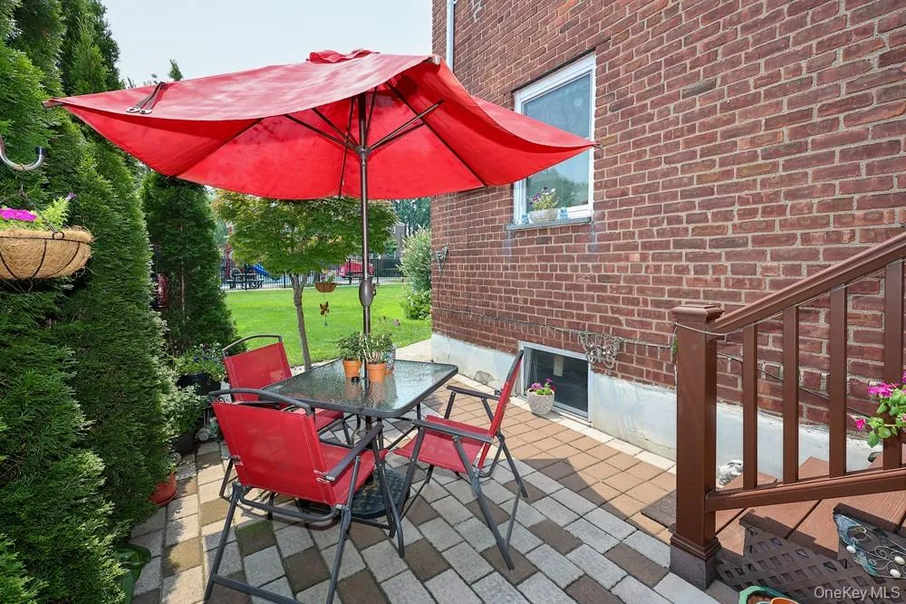 247-28 76th Avenue, New York, NY, 2 Bedrooms Bedrooms, 4 Rooms Rooms,1 BathroomBathrooms,Residential,For Rent,76th,0,1028088 247-28 76th Avenue, New York, NY, 2 Bedrooms Bedrooms, 4 Rooms Rooms,1 BathroomBathrooms,Residential,For Rent,76th,0,1028088