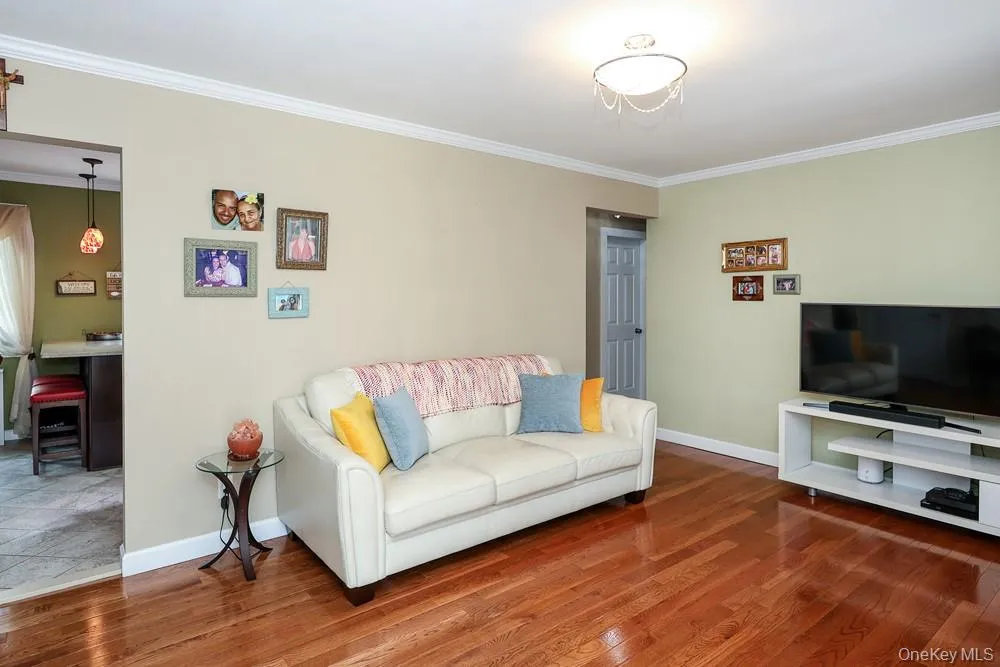 247-28 76th Avenue, New York, NY, 2 Bedrooms Bedrooms, 4 Rooms Rooms,1 BathroomBathrooms,Residential,For Rent,76th,0,1028088 247-28 76th Avenue, New York, NY, 2 Bedrooms Bedrooms, 4 Rooms Rooms,1 BathroomBathrooms,Residential,For Rent,76th,0,1028088