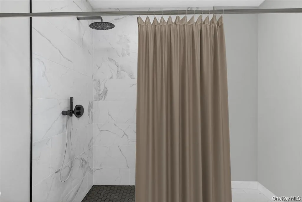 Virtually Staged. The primary bathroom provides convenience and privacy, creating a functional space designed for everyday comfort. Virtually Staged. The primary bathroom provides convenience and privacy, creating a functional space designed for everyday comfort.