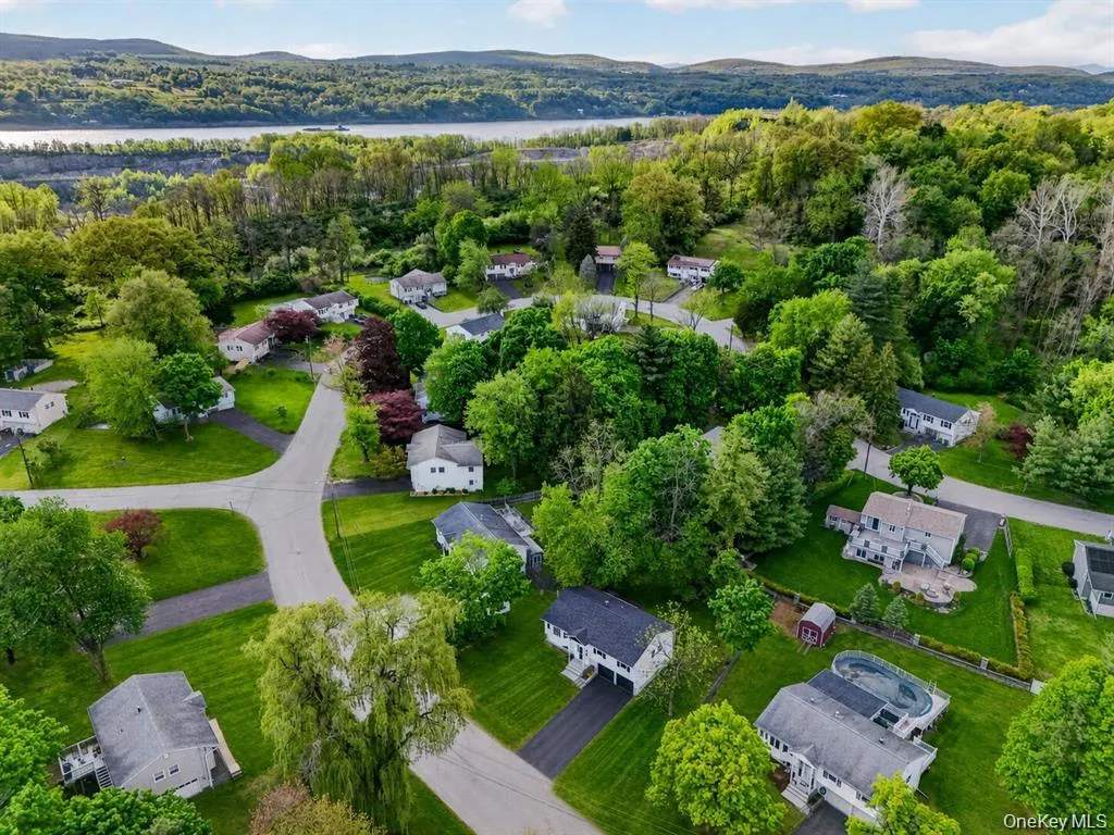 8 Mockingbird Lane, Poughkeepsie, NY, 3 Bedrooms Bedrooms, 10 Rooms Rooms,2 BathroomsBathrooms,Residential,For Rent,Mockingbird,0,1028089 8 Mockingbird Lane, Poughkeepsie, NY, 3 Bedrooms Bedrooms, 10 Rooms Rooms,2 BathroomsBathrooms,Residential,For Rent,Mockingbird,0,1028089