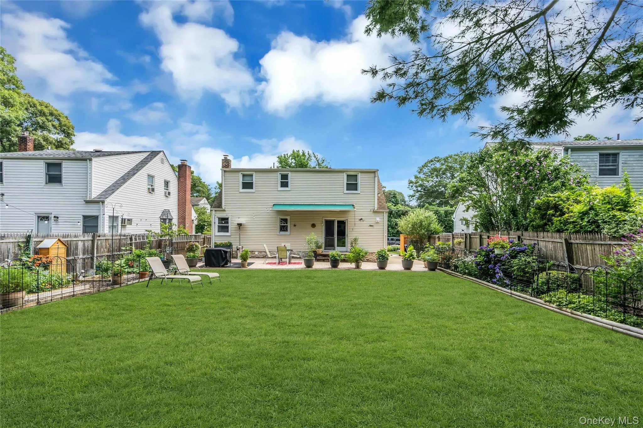 209 Iceland Drive, Huntington, NY, 4 Bedrooms Bedrooms, 7 Rooms Rooms,2 BathroomsBathrooms,Residential,For Rent,Iceland,0,1028092 209 Iceland Drive, Huntington, NY, 4 Bedrooms Bedrooms, 7 Rooms Rooms,2 BathroomsBathrooms,Residential,For Rent,Iceland,0,1028092