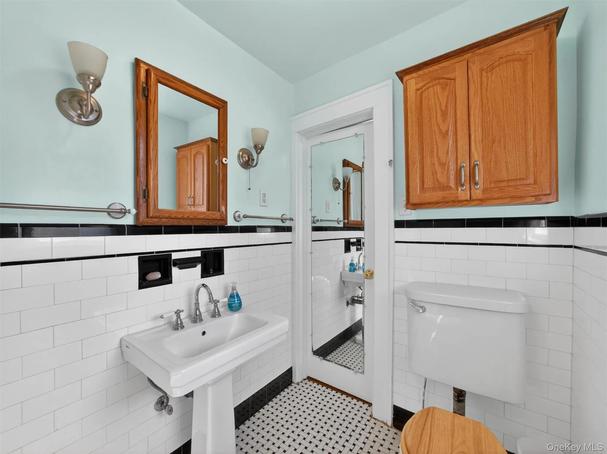 108 Summit Avenue, Orangetown, NY, 3 Bedrooms Bedrooms, 7 Rooms Rooms,1 BathroomBathrooms,Residential,For Rent,Summit,0,1028094 108 Summit Avenue, Orangetown, NY, 3 Bedrooms Bedrooms, 7 Rooms Rooms,1 BathroomBathrooms,Residential,For Rent,Summit,0,1028094