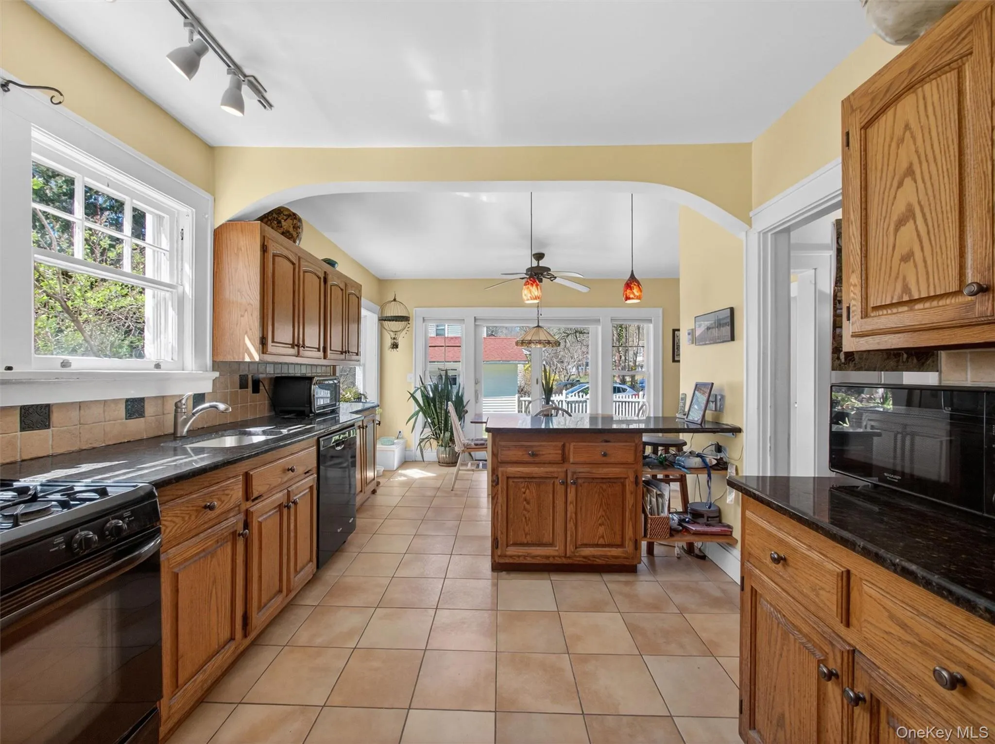 108 Summit Avenue, Orangetown, NY, 3 Bedrooms Bedrooms, 7 Rooms Rooms,1 BathroomBathrooms,Residential,For Rent,Summit,0,1028094 108 Summit Avenue, Orangetown, NY, 3 Bedrooms Bedrooms, 7 Rooms Rooms,1 BathroomBathrooms,Residential,For Rent,Summit,0,1028094