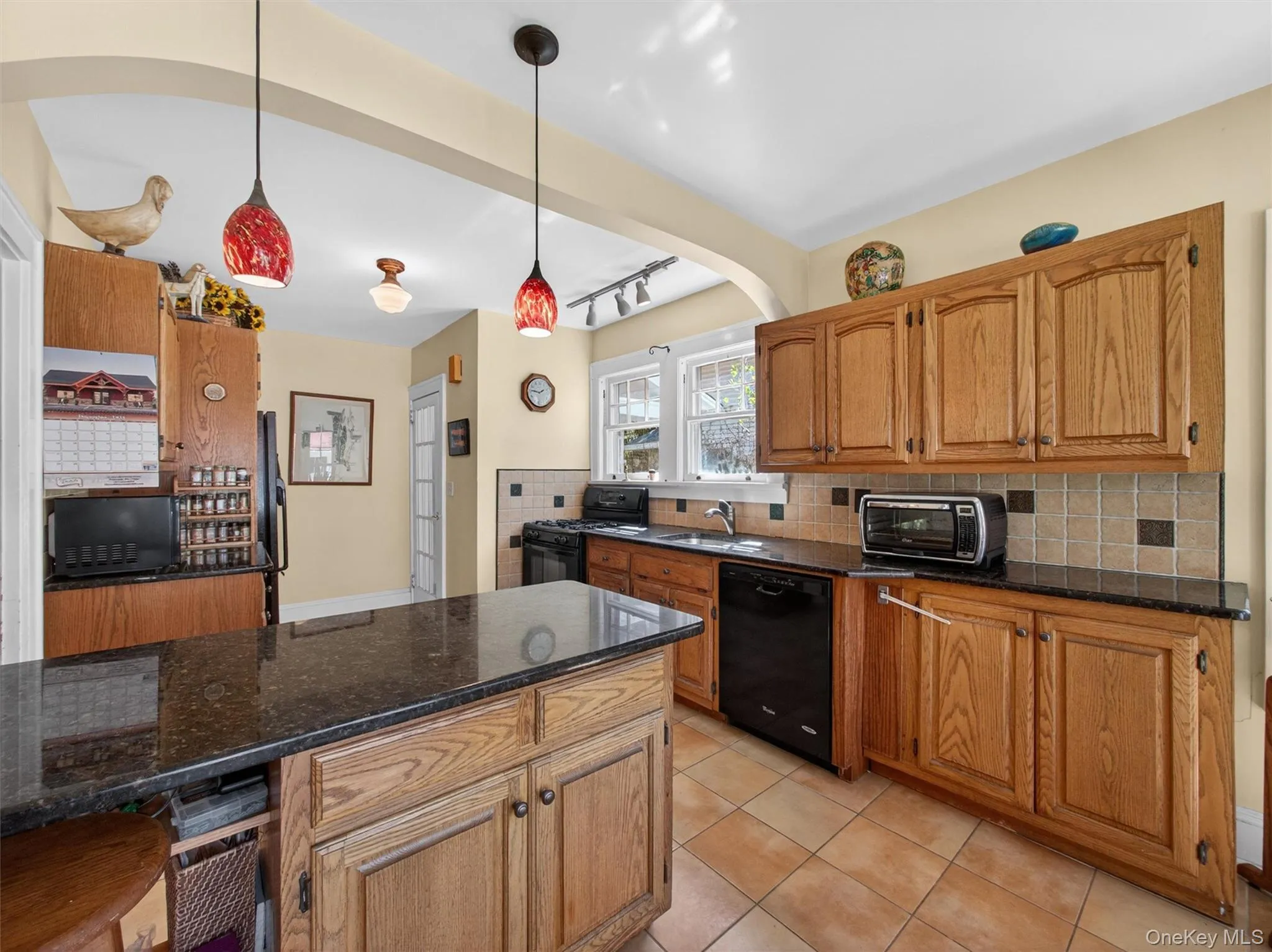 108 Summit Avenue, Orangetown, NY, 3 Bedrooms Bedrooms, 7 Rooms Rooms,1 BathroomBathrooms,Residential,For Rent,Summit,0,1028094 108 Summit Avenue, Orangetown, NY, 3 Bedrooms Bedrooms, 7 Rooms Rooms,1 BathroomBathrooms,Residential,For Rent,Summit,0,1028094
