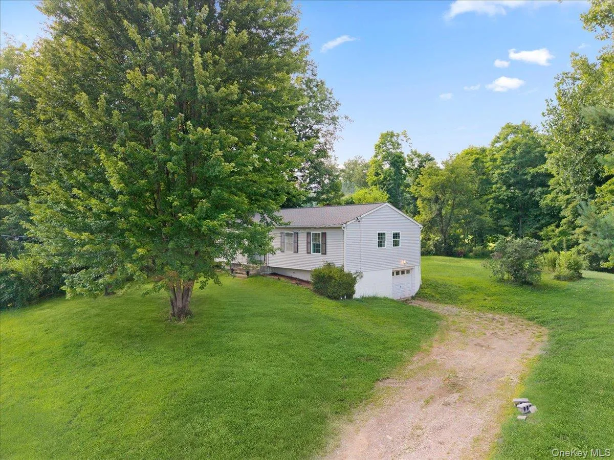 39 Farm Drive, Dover, NY, 3 Bedrooms Bedrooms, 6 Rooms Rooms,1 BathroomBathrooms,Residential,For Rent,Farm,0,1028097 39 Farm Drive, Dover, NY, 3 Bedrooms Bedrooms, 6 Rooms Rooms,1 BathroomBathrooms,Residential,For Rent,Farm,0,1028097