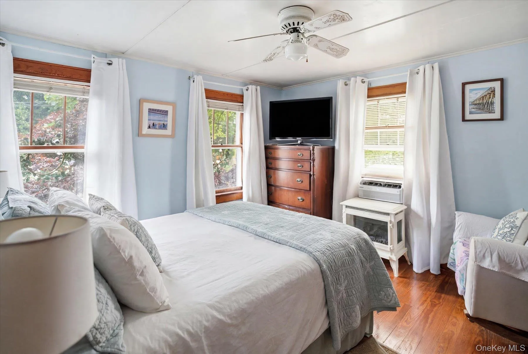 308 Monsell Place, Southold, NY, 3 Bedrooms Bedrooms, 6 Rooms Rooms,1 BathroomBathrooms,Residential,For Rent,Monsell,0,1028101 308 Monsell Place, Southold, NY, 3 Bedrooms Bedrooms, 6 Rooms Rooms,1 BathroomBathrooms,Residential,For Rent,Monsell,0,1028101