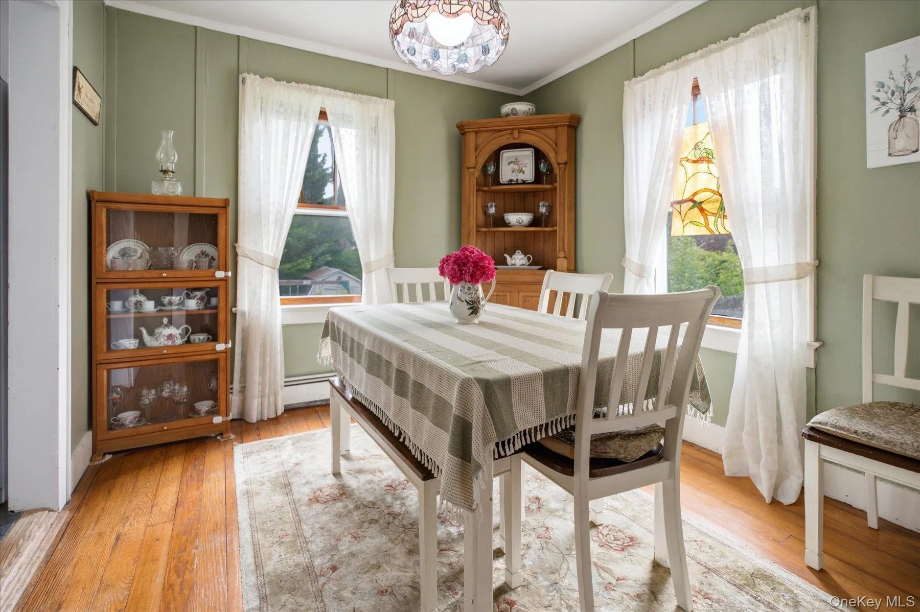 308 Monsell Place, Southold, NY, 3 Bedrooms Bedrooms, 6 Rooms Rooms,1 BathroomBathrooms,Residential,For Rent,Monsell,0,1028101 308 Monsell Place, Southold, NY, 3 Bedrooms Bedrooms, 6 Rooms Rooms,1 BathroomBathrooms,Residential,For Rent,Monsell,0,1028101