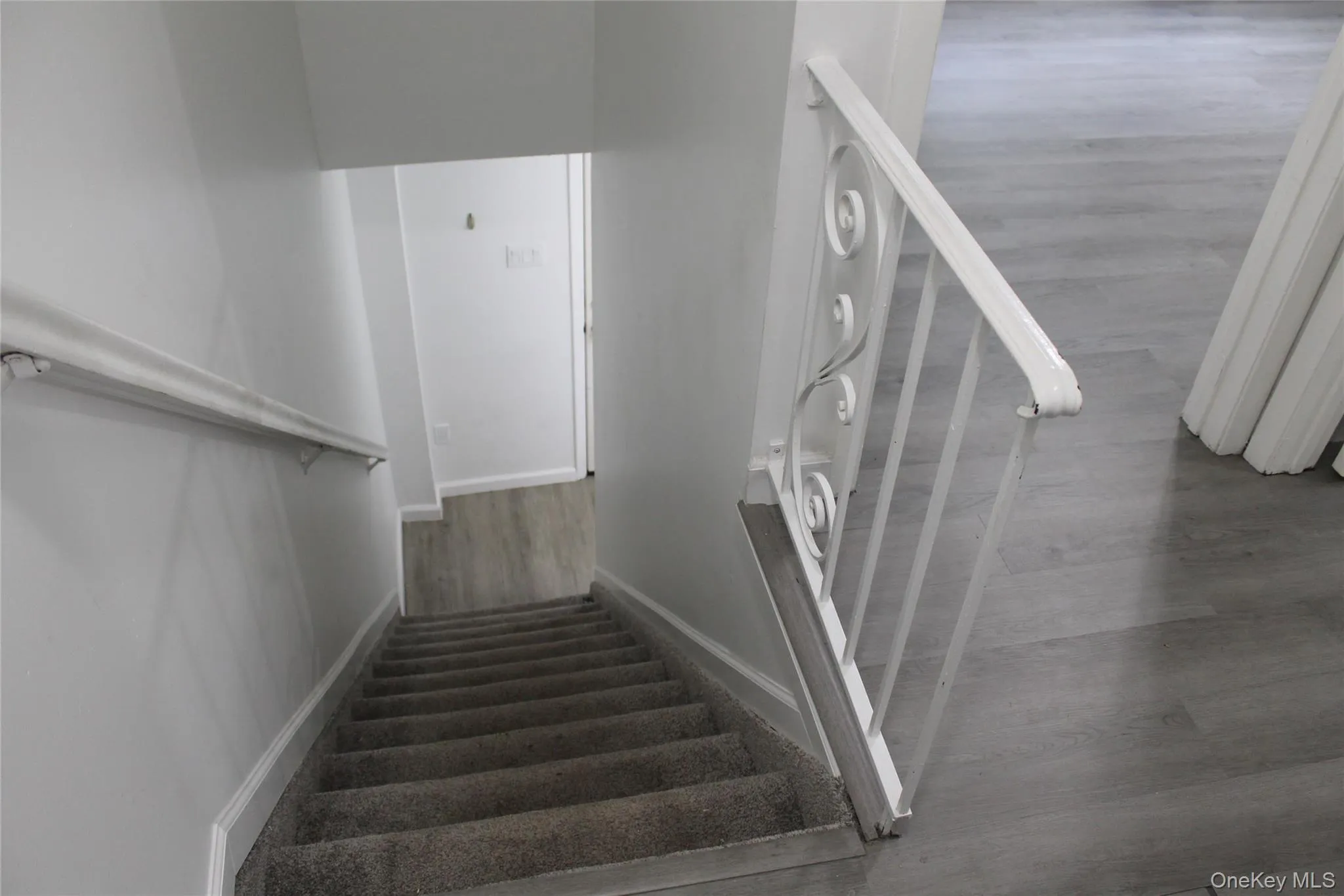 27 Stuart Drive, Brookhaven, NY, 1 Bedroom Bedrooms, 4 Rooms Rooms,1 BathroomBathrooms,Residential Lease,For Rent,Stuart,0,1028102 27 Stuart Drive, Brookhaven, NY, 1 Bedroom Bedrooms, 4 Rooms Rooms,1 BathroomBathrooms,Residential Lease,For Rent,Stuart,0,1028102