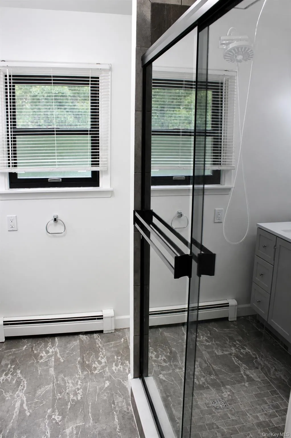 27 Stuart Drive, Brookhaven, NY, 1 Bedroom Bedrooms, 4 Rooms Rooms,1 BathroomBathrooms,Residential Lease,For Rent,Stuart,0,1028102 27 Stuart Drive, Brookhaven, NY, 1 Bedroom Bedrooms, 4 Rooms Rooms,1 BathroomBathrooms,Residential Lease,For Rent,Stuart,0,1028102