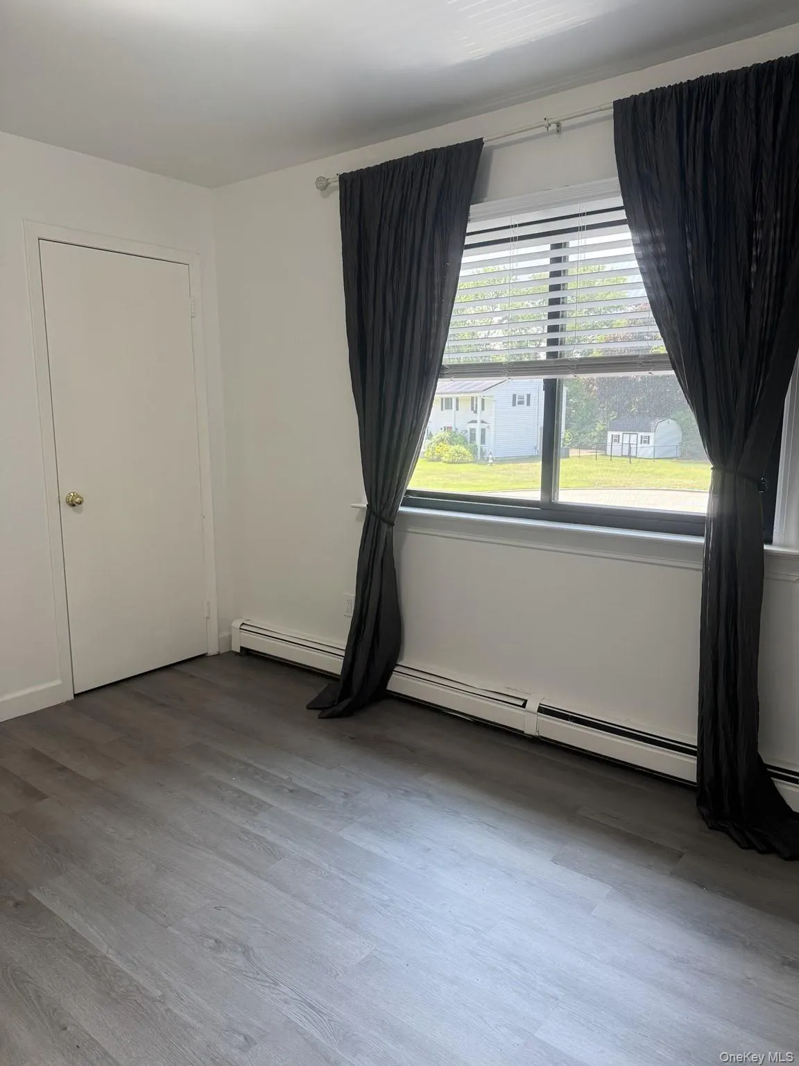 27 Stuart Drive, Brookhaven, NY, 1 Bedroom Bedrooms, 4 Rooms Rooms,1 BathroomBathrooms,Residential Lease,For Rent,Stuart,0,1028102 27 Stuart Drive, Brookhaven, NY, 1 Bedroom Bedrooms, 4 Rooms Rooms,1 BathroomBathrooms,Residential Lease,For Rent,Stuart,0,1028102