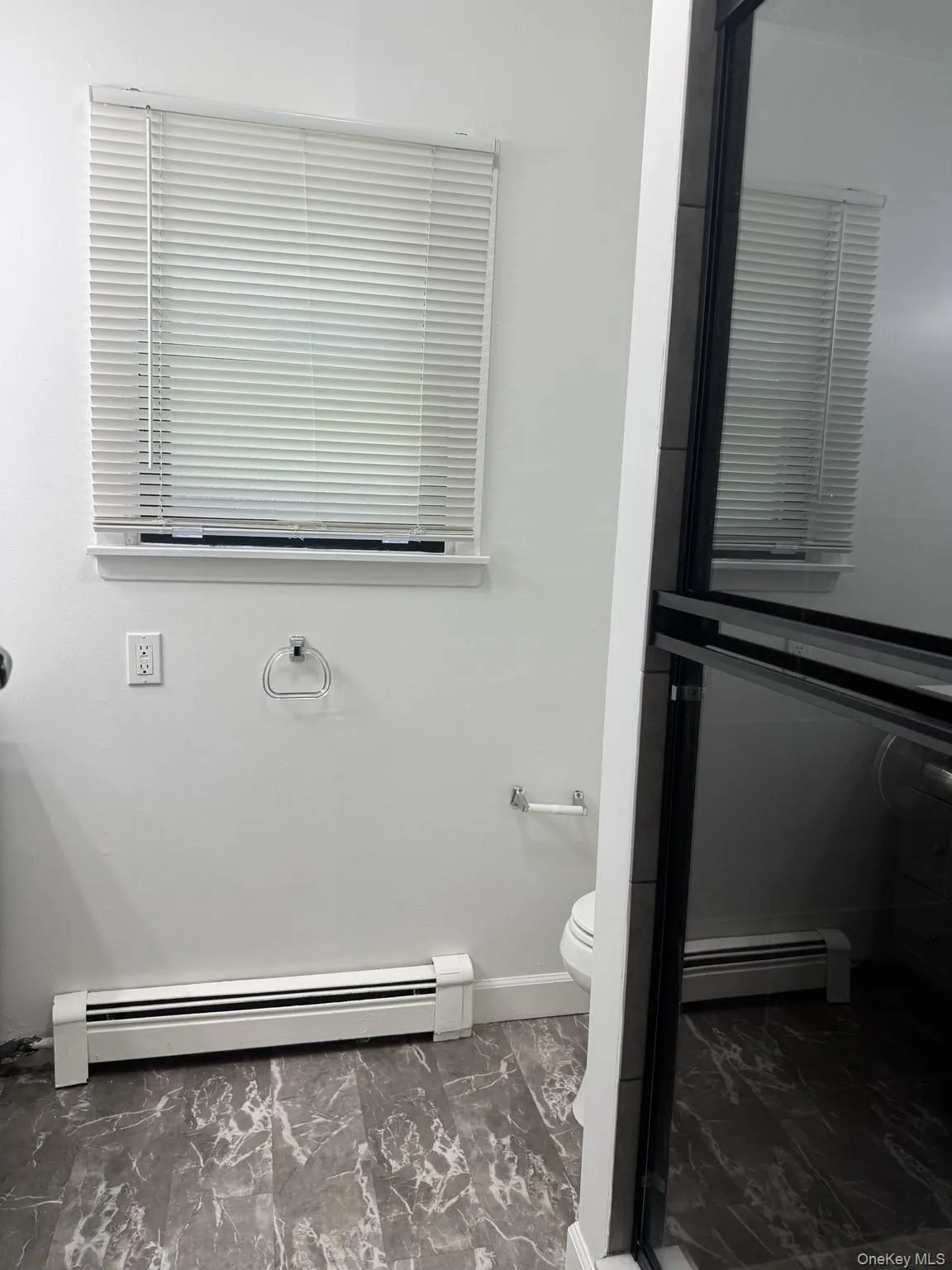 27 Stuart Drive, Brookhaven, NY, 1 Bedroom Bedrooms, 4 Rooms Rooms,1 BathroomBathrooms,Residential Lease,For Rent,Stuart,0,1028102 27 Stuart Drive, Brookhaven, NY, 1 Bedroom Bedrooms, 4 Rooms Rooms,1 BathroomBathrooms,Residential Lease,For Rent,Stuart,0,1028102