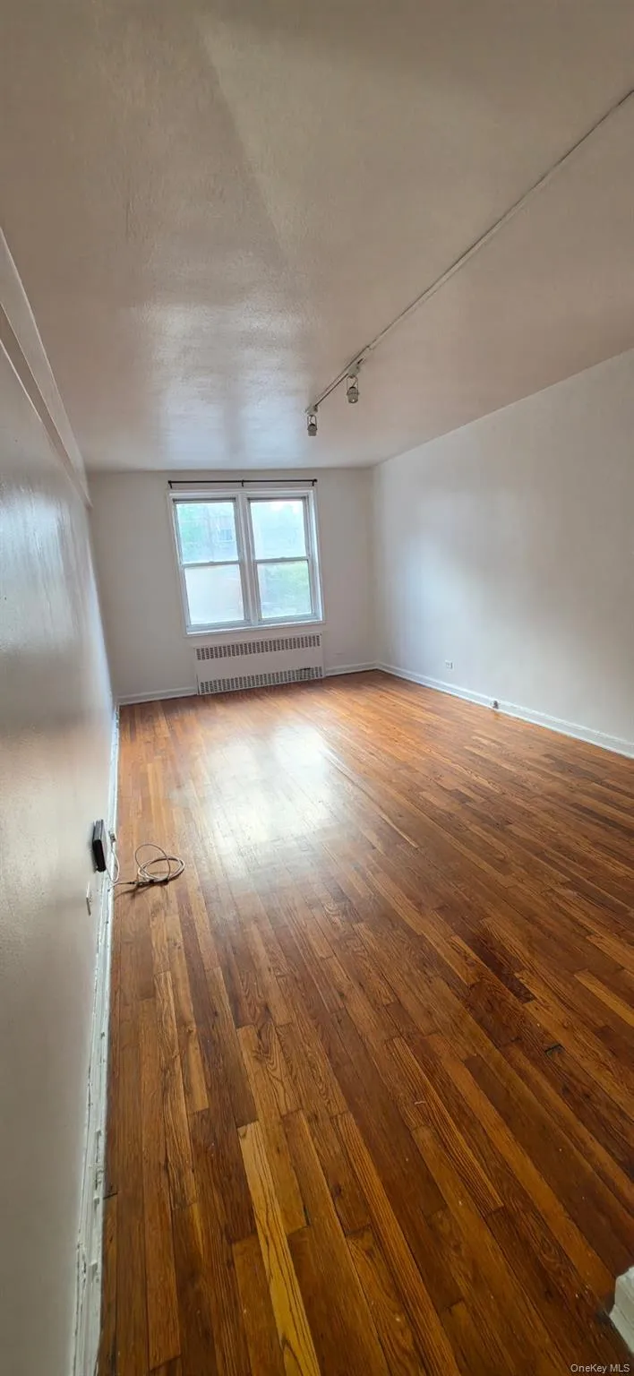 143-25 84th Drive, New York, NY, 4 Rooms Rooms,1 BathroomBathrooms,Residential,For Rent,84th,0,1028113 143-25 84th Drive, New York, NY, 4 Rooms Rooms,1 BathroomBathrooms,Residential,For Rent,84th,0,1028113