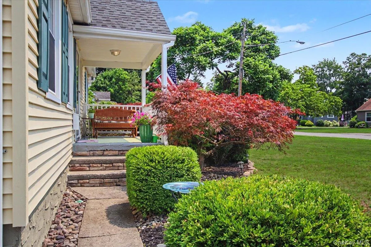 9 Mansion Drive, Hyde Park, NY, 4 Bedrooms Bedrooms, 8 Rooms Rooms,1 BathroomBathrooms,Residential,For Rent,Mansion,0,1028116 9 Mansion Drive, Hyde Park, NY, 4 Bedrooms Bedrooms, 8 Rooms Rooms,1 BathroomBathrooms,Residential,For Rent,Mansion,0,1028116