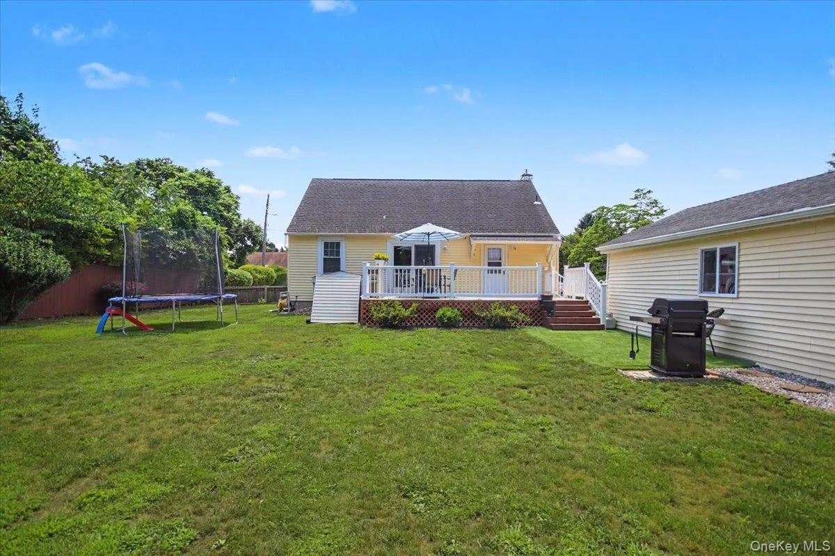 9 Mansion Drive, Hyde Park, NY, 4 Bedrooms Bedrooms, 8 Rooms Rooms,1 BathroomBathrooms,Residential,For Rent,Mansion,0,1028116 9 Mansion Drive, Hyde Park, NY, 4 Bedrooms Bedrooms, 8 Rooms Rooms,1 BathroomBathrooms,Residential,For Rent,Mansion,0,1028116