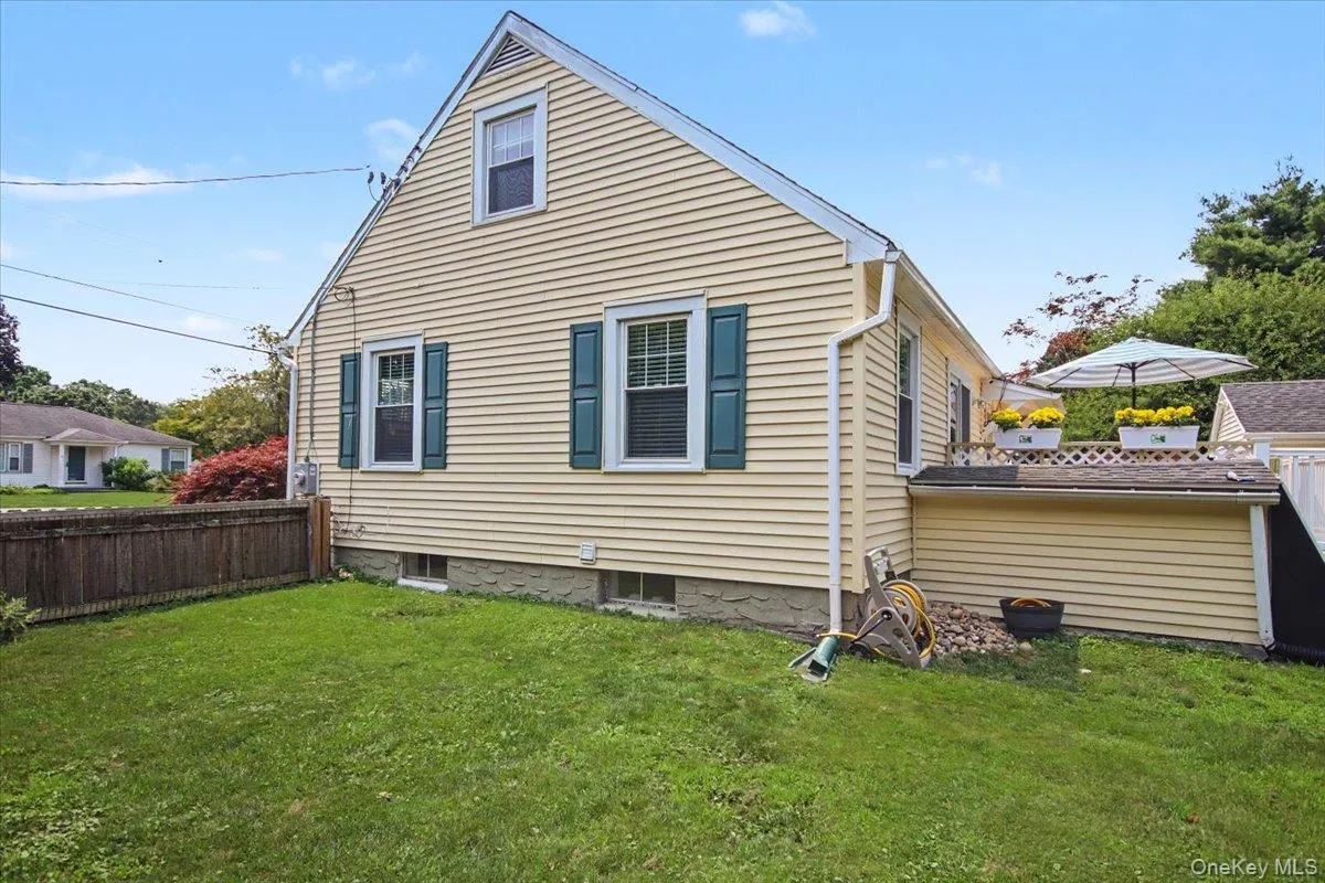 9 Mansion Drive, Hyde Park, NY, 4 Bedrooms Bedrooms, 8 Rooms Rooms,1 BathroomBathrooms,Residential,For Rent,Mansion,0,1028116 9 Mansion Drive, Hyde Park, NY, 4 Bedrooms Bedrooms, 8 Rooms Rooms,1 BathroomBathrooms,Residential,For Rent,Mansion,0,1028116