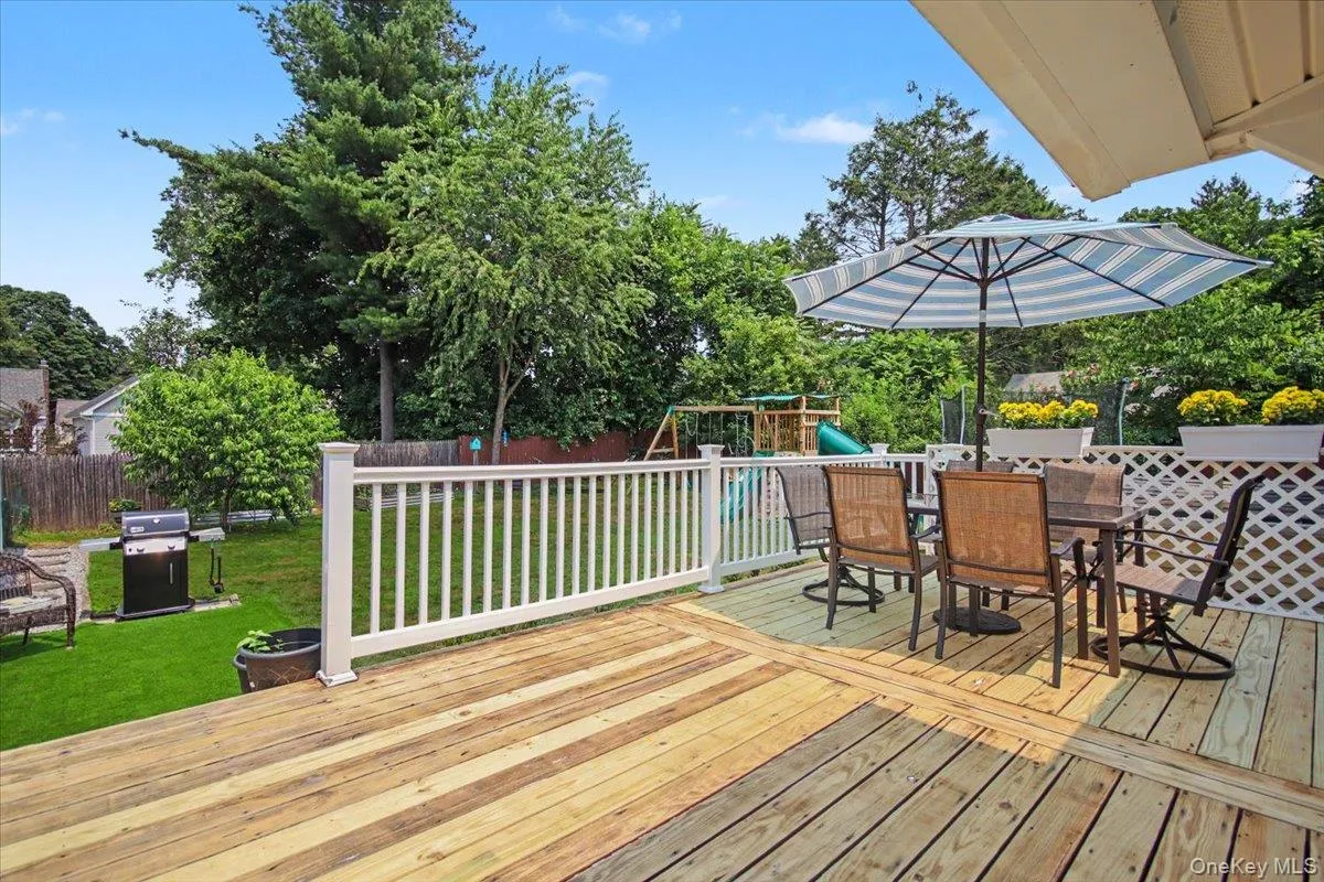 9 Mansion Drive, Hyde Park, NY, 4 Bedrooms Bedrooms, 8 Rooms Rooms,1 BathroomBathrooms,Residential,For Rent,Mansion,0,1028116 9 Mansion Drive, Hyde Park, NY, 4 Bedrooms Bedrooms, 8 Rooms Rooms,1 BathroomBathrooms,Residential,For Rent,Mansion,0,1028116