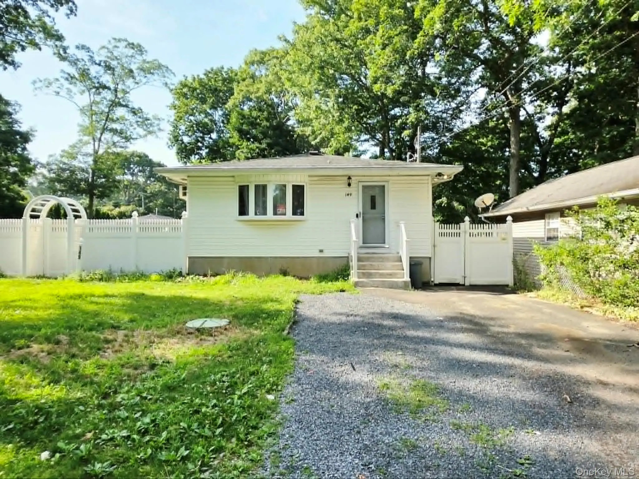 149 Moriches Avenue, Brookhaven, NY, 3 Bedrooms Bedrooms, 7 Rooms Rooms,2 BathroomsBathrooms,Residential,For Rent,Moriches,0,1028118 149 Moriches Avenue, Brookhaven, NY, 3 Bedrooms Bedrooms, 7 Rooms Rooms,2 BathroomsBathrooms,Residential,For Rent,Moriches,0,1028118