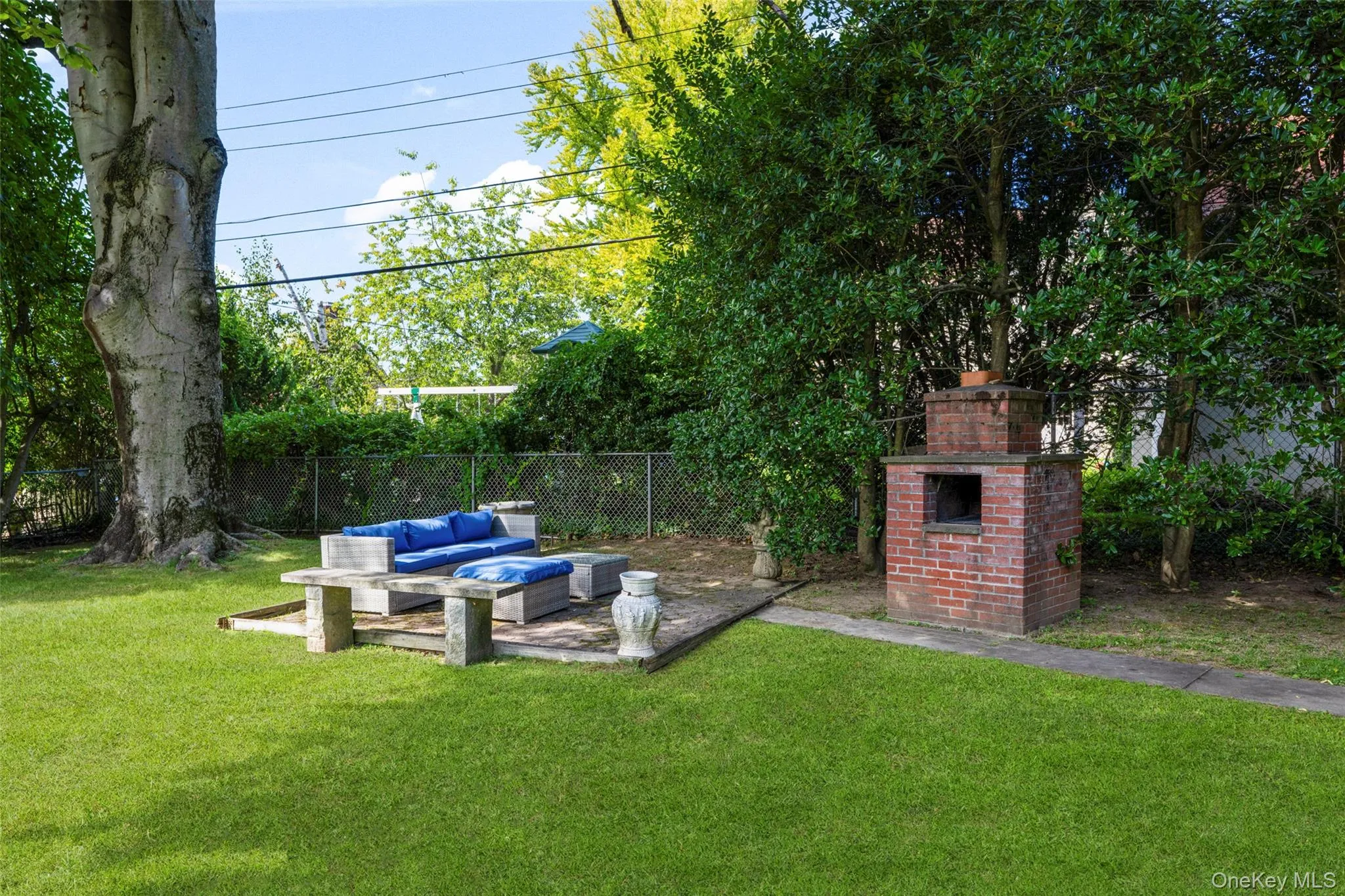 30 Antler Place, New Rochelle, NY, 4 Bedrooms Bedrooms, 8 Rooms Rooms,3 BathroomsBathrooms,Residential,For Rent,Antler,0,1028119 30 Antler Place, New Rochelle, NY, 4 Bedrooms Bedrooms, 8 Rooms Rooms,3 BathroomsBathrooms,Residential,For Rent,Antler,0,1028119