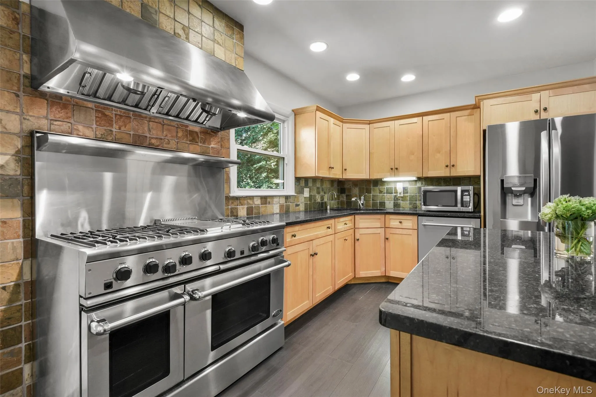 30 Antler Place, New Rochelle, NY, 4 Bedrooms Bedrooms, 8 Rooms Rooms,3 BathroomsBathrooms,Residential,For Rent,Antler,0,1028119 30 Antler Place, New Rochelle, NY, 4 Bedrooms Bedrooms, 8 Rooms Rooms,3 BathroomsBathrooms,Residential,For Rent,Antler,0,1028119