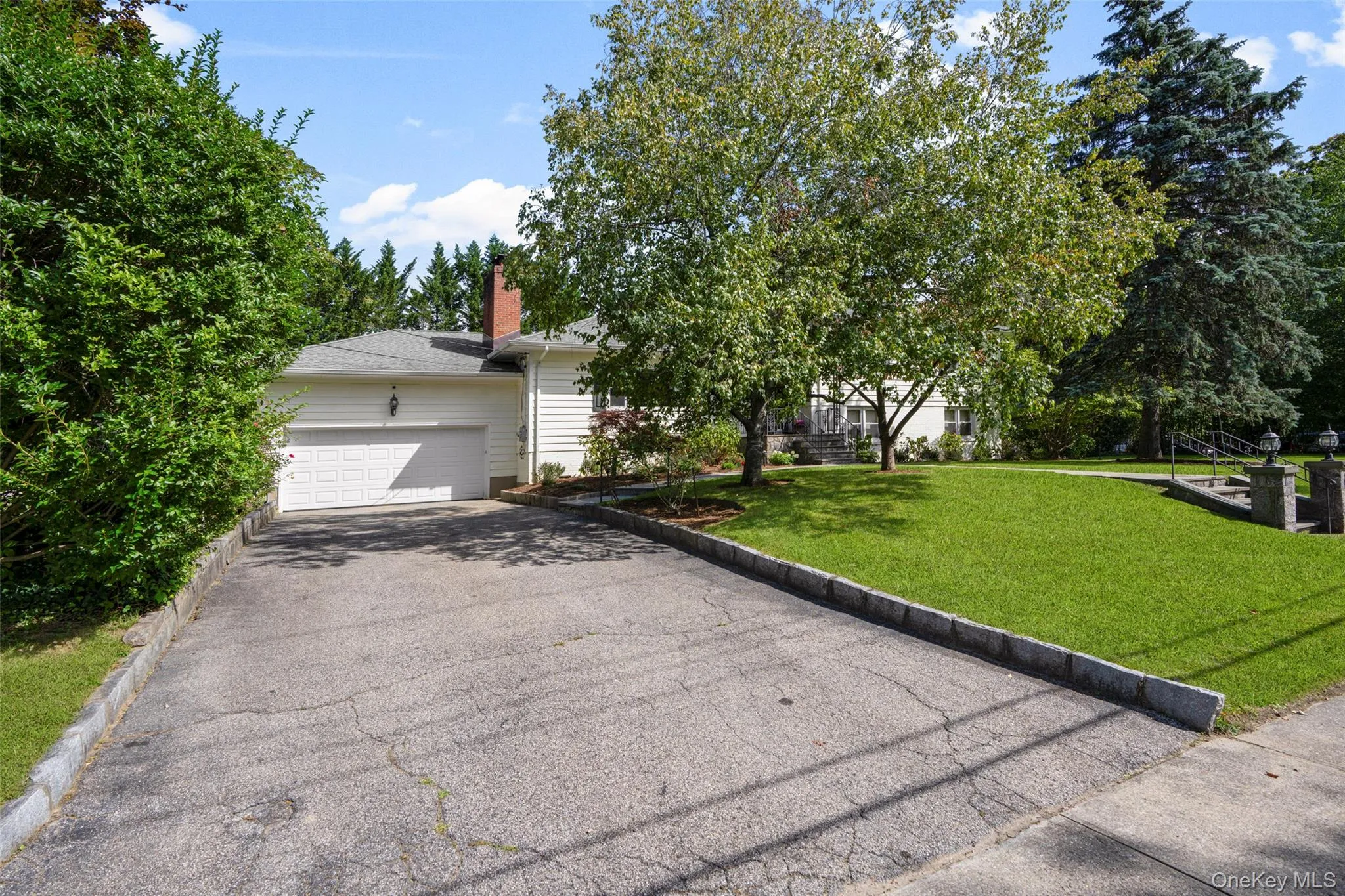 30 Antler Place, New Rochelle, NY, 4 Bedrooms Bedrooms, 8 Rooms Rooms,3 BathroomsBathrooms,Residential,For Rent,Antler,0,1028119 30 Antler Place, New Rochelle, NY, 4 Bedrooms Bedrooms, 8 Rooms Rooms,3 BathroomsBathrooms,Residential,For Rent,Antler,0,1028119