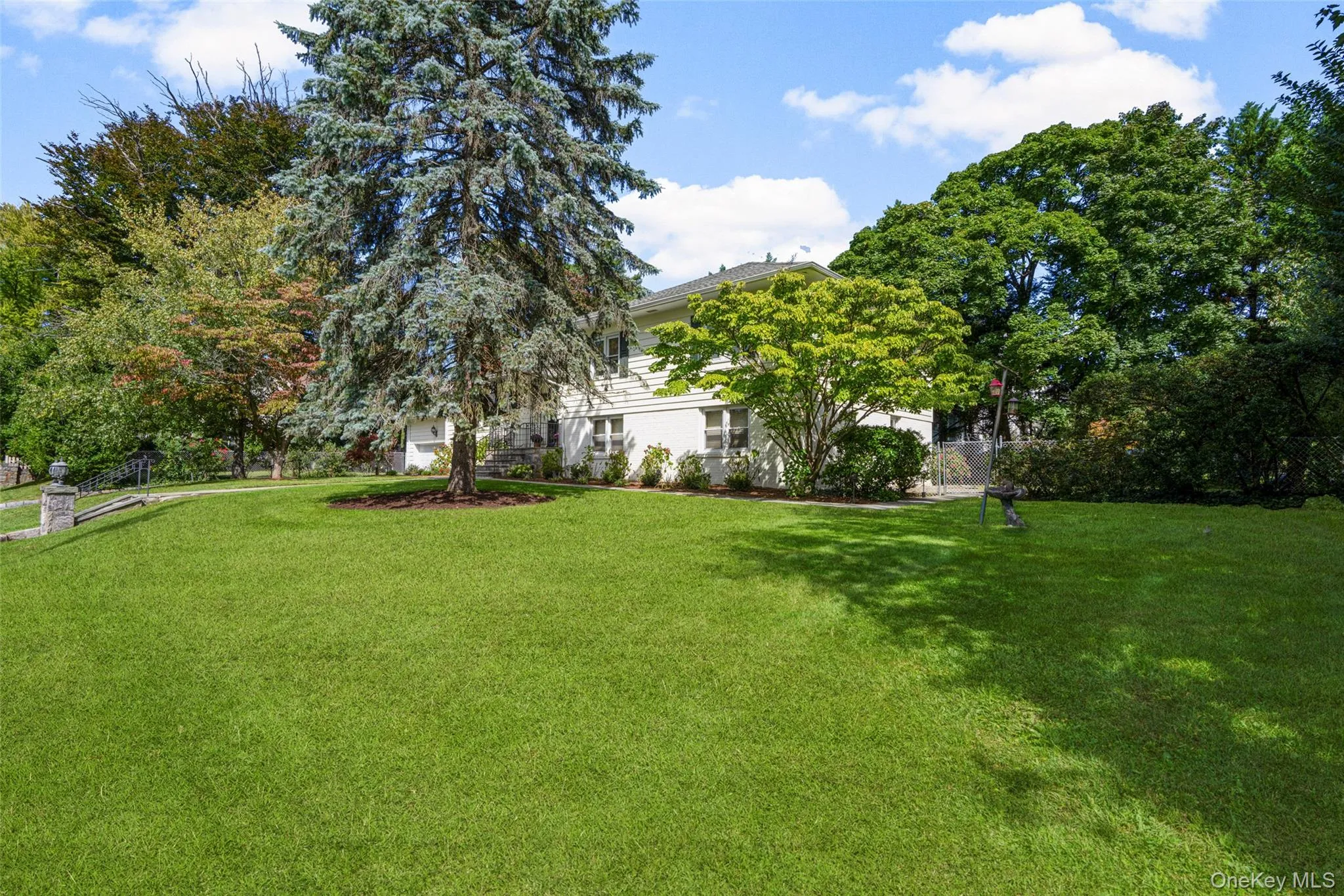30 Antler Place, New Rochelle, NY, 4 Bedrooms Bedrooms, 8 Rooms Rooms,3 BathroomsBathrooms,Residential,For Rent,Antler,0,1028119 30 Antler Place, New Rochelle, NY, 4 Bedrooms Bedrooms, 8 Rooms Rooms,3 BathroomsBathrooms,Residential,For Rent,Antler,0,1028119