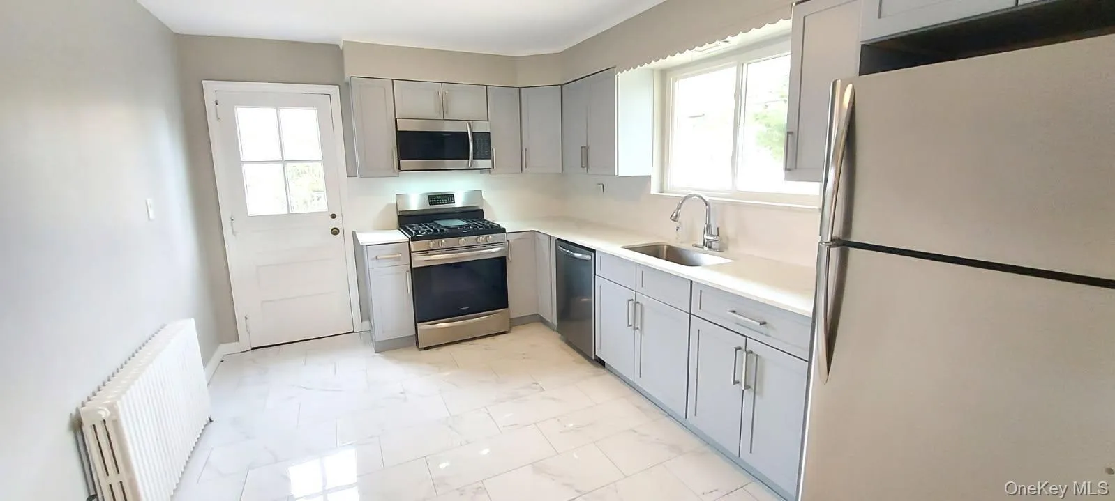48 Medway Avenue, Clarkstown, NY, 3 Bedrooms Bedrooms, 8 Rooms Rooms,2 BathroomsBathrooms,Residential Lease,For Rent,Medway,0,1028123 48 Medway Avenue, Clarkstown, NY, 3 Bedrooms Bedrooms, 8 Rooms Rooms,2 BathroomsBathrooms,Residential Lease,For Rent,Medway,0,1028123