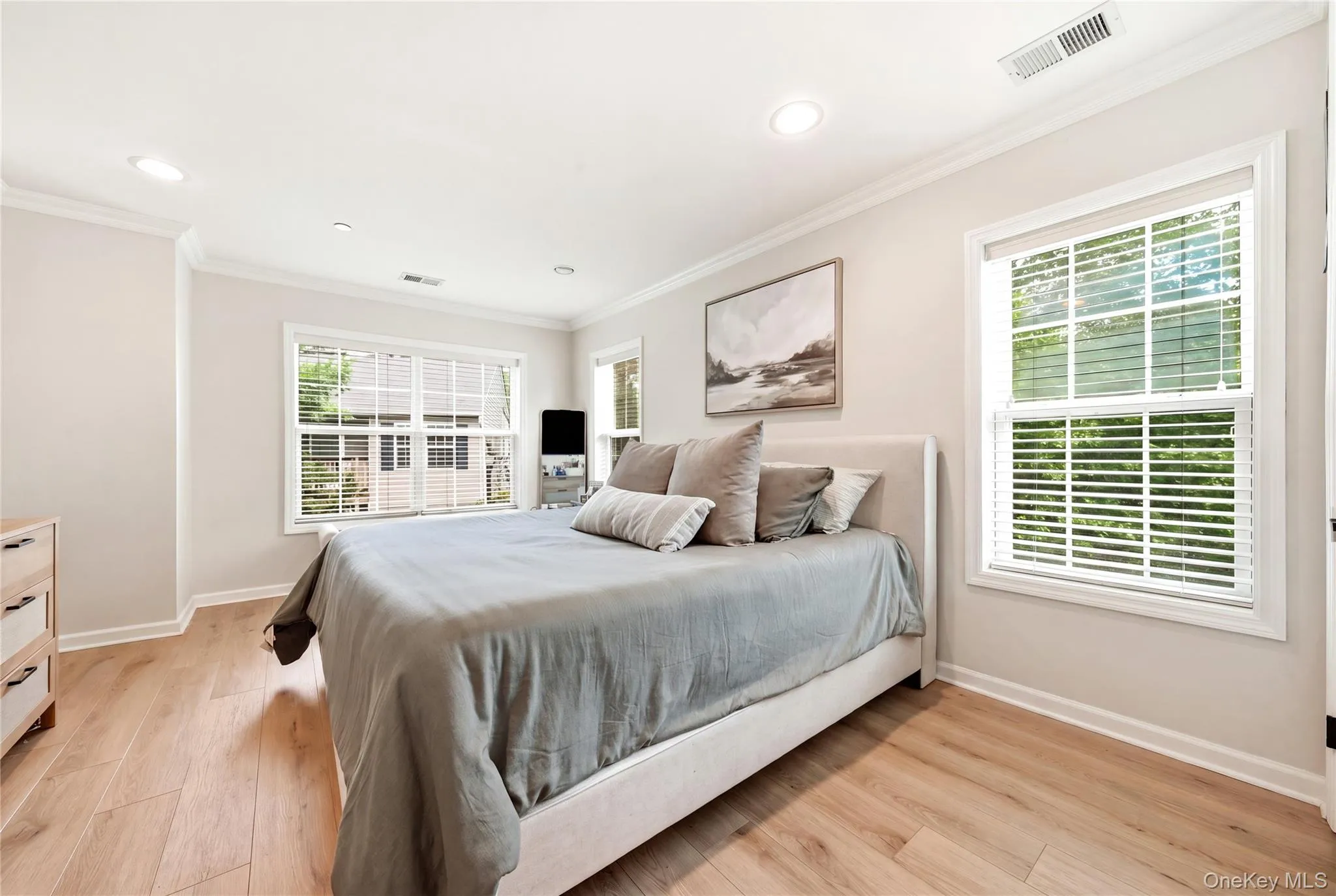348 Medea Way, Islip, NY, 2 Bedrooms Bedrooms, 5 Rooms Rooms,2 BathroomsBathrooms,Residential,For Rent,Medea,0,1028128 348 Medea Way, Islip, NY, 2 Bedrooms Bedrooms, 5 Rooms Rooms,2 BathroomsBathrooms,Residential,For Rent,Medea,0,1028128