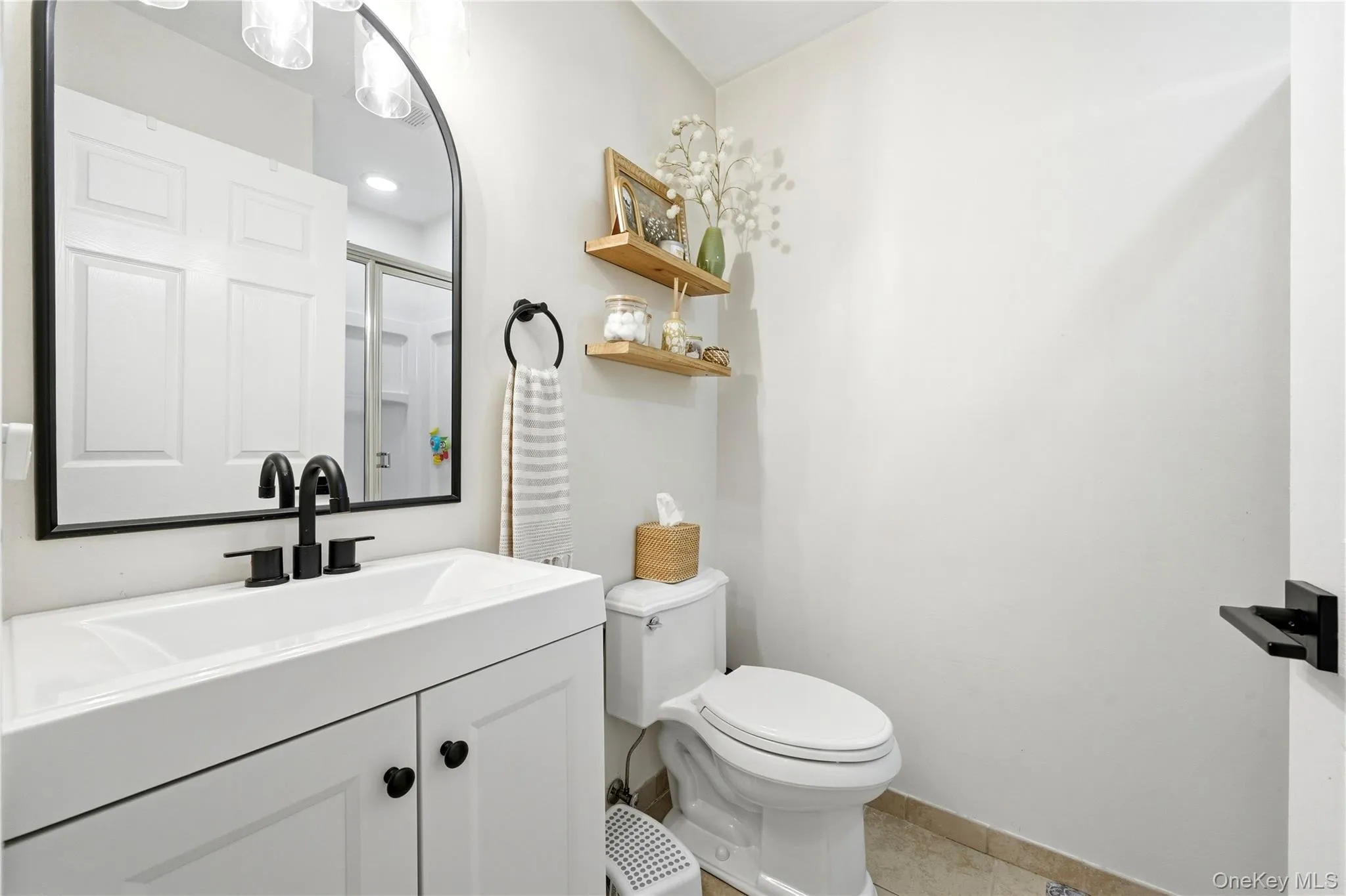 348 Medea Way, Islip, NY, 2 Bedrooms Bedrooms, 5 Rooms Rooms,2 BathroomsBathrooms,Residential,For Rent,Medea,0,1028128 348 Medea Way, Islip, NY, 2 Bedrooms Bedrooms, 5 Rooms Rooms,2 BathroomsBathrooms,Residential,For Rent,Medea,0,1028128