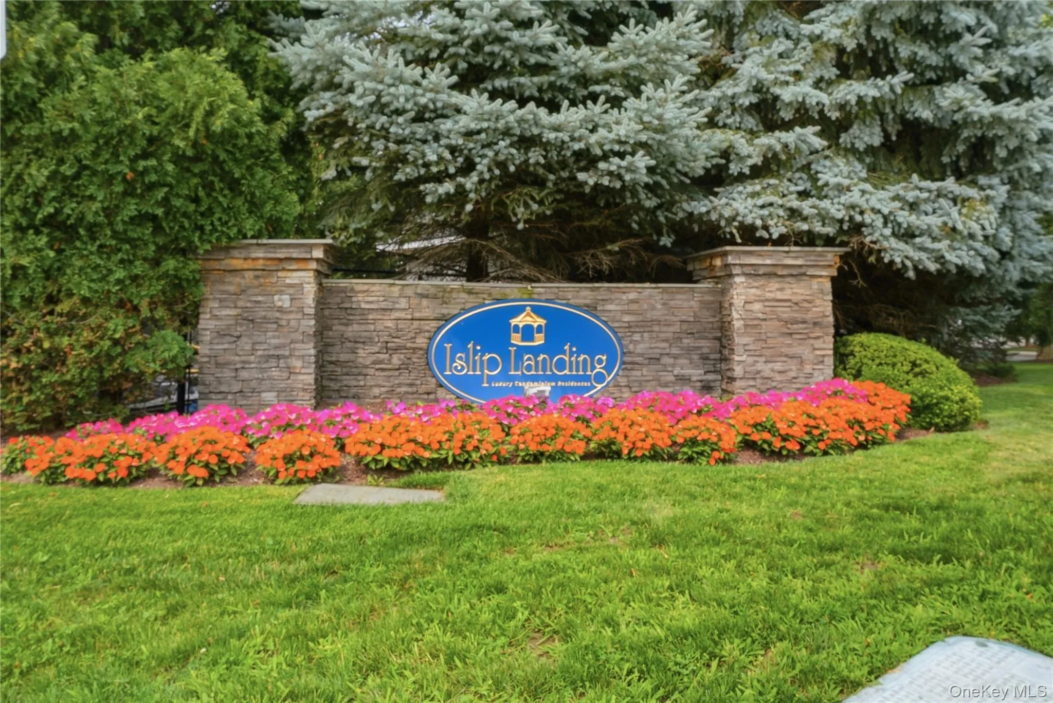 348 Medea Way, Islip, NY, 2 Bedrooms Bedrooms, 5 Rooms Rooms,2 BathroomsBathrooms,Residential,For Rent,Medea,0,1028128 348 Medea Way, Islip, NY, 2 Bedrooms Bedrooms, 5 Rooms Rooms,2 BathroomsBathrooms,Residential,For Rent,Medea,0,1028128