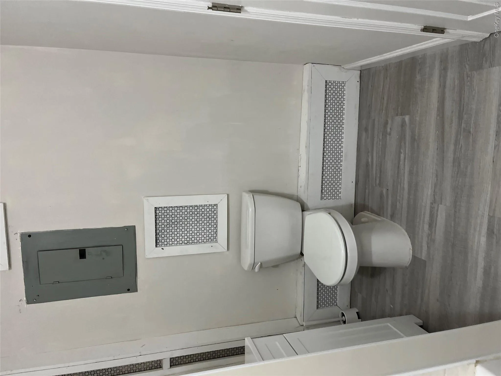 7 Mill Street, Plattekill, NY, 5 Bedrooms Bedrooms, 7 Rooms Rooms,2 BathroomsBathrooms,Residential Lease,For Rent,Mill,0,1028135 7 Mill Street, Plattekill, NY, 5 Bedrooms Bedrooms, 7 Rooms Rooms,2 BathroomsBathrooms,Residential Lease,For Rent,Mill,0,1028135