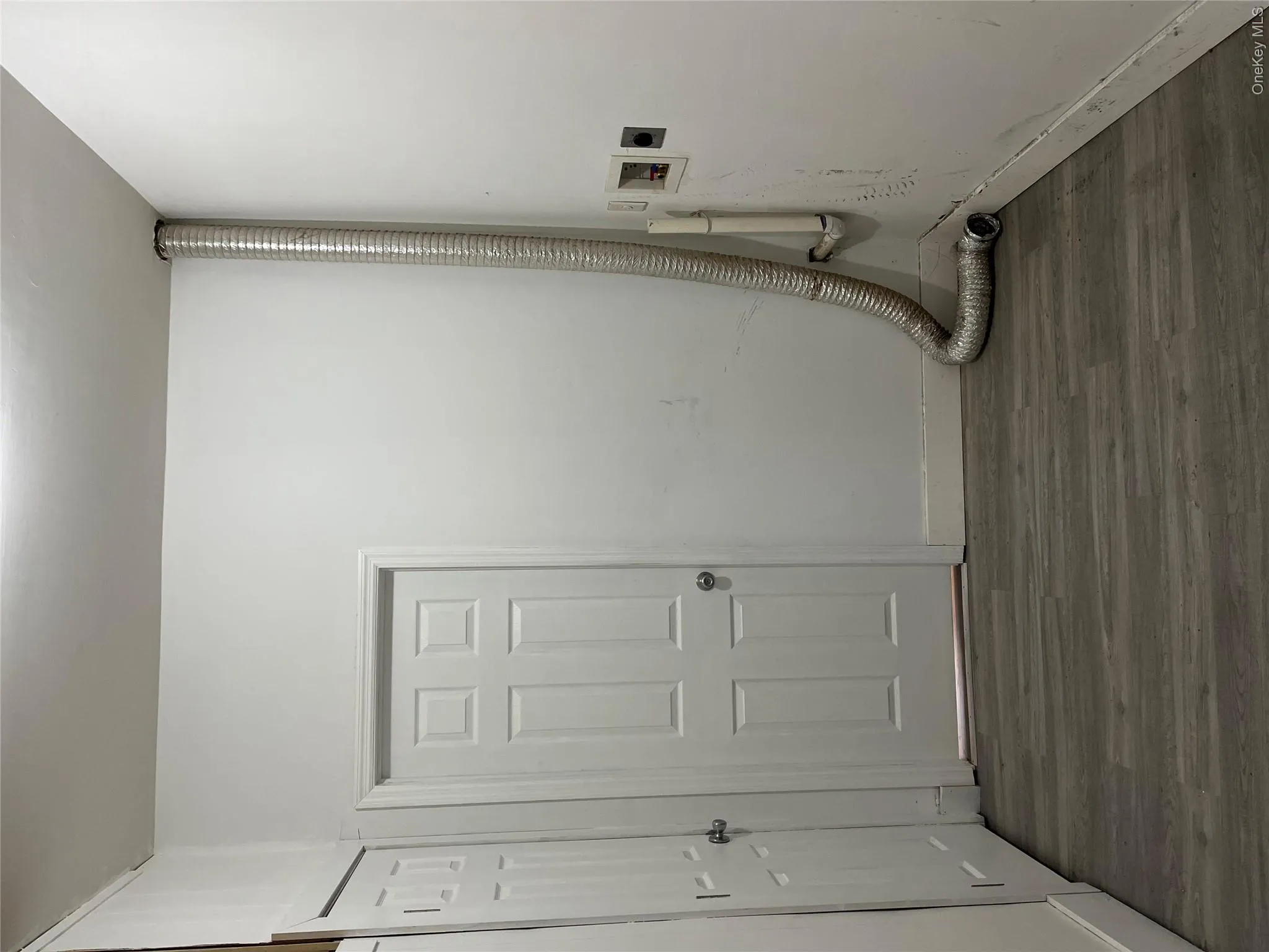 7 Mill Street, Plattekill, NY, 5 Bedrooms Bedrooms, 7 Rooms Rooms,2 BathroomsBathrooms,Residential Lease,For Rent,Mill,0,1028135 7 Mill Street, Plattekill, NY, 5 Bedrooms Bedrooms, 7 Rooms Rooms,2 BathroomsBathrooms,Residential Lease,For Rent,Mill,0,1028135