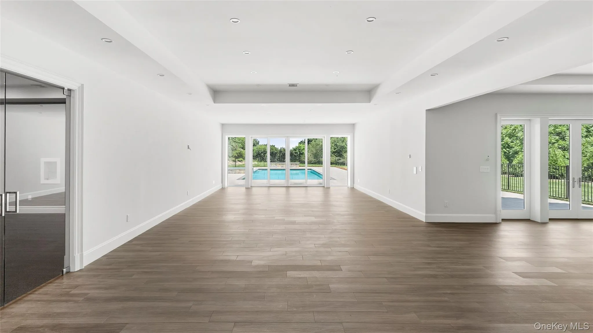 4 Shepherds Lane, North Hempstead, NY, 7 Bedrooms Bedrooms, 17 Rooms Rooms,9 BathroomsBathrooms,Residential,For Rent,Shepherds,0,1028137 4 Shepherds Lane, North Hempstead, NY, 7 Bedrooms Bedrooms, 17 Rooms Rooms,9 BathroomsBathrooms,Residential,For Rent,Shepherds,0,1028137