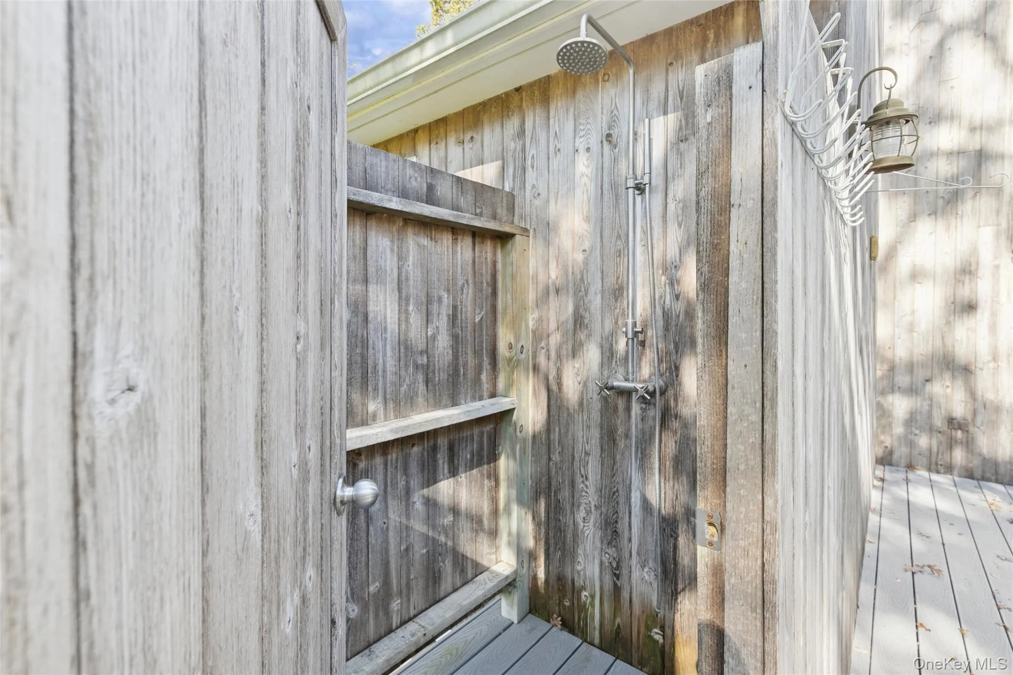 4 Morris Court, Southampton, NY, 4 Bedrooms Bedrooms, 7 Rooms Rooms,3 BathroomsBathrooms,Residential Lease,For Rent,Morris,0,1028139 4 Morris Court, Southampton, NY, 4 Bedrooms Bedrooms, 7 Rooms Rooms,3 BathroomsBathrooms,Residential Lease,For Rent,Morris,0,1028139