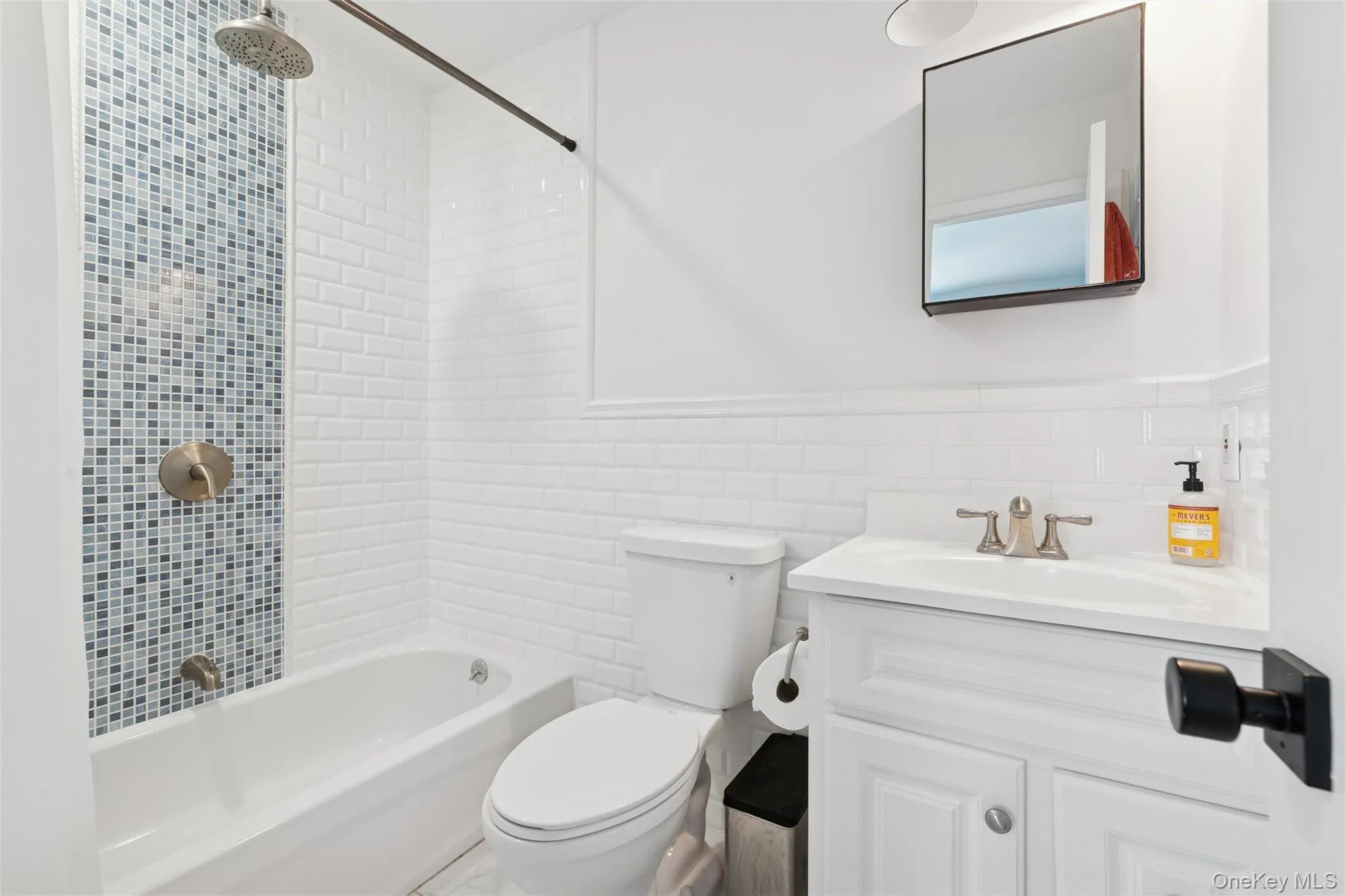 4 Morris Court, Southampton, NY, 4 Bedrooms Bedrooms, 7 Rooms Rooms,3 BathroomsBathrooms,Residential Lease,For Rent,Morris,0,1028139 4 Morris Court, Southampton, NY, 4 Bedrooms Bedrooms, 7 Rooms Rooms,3 BathroomsBathrooms,Residential Lease,For Rent,Morris,0,1028139