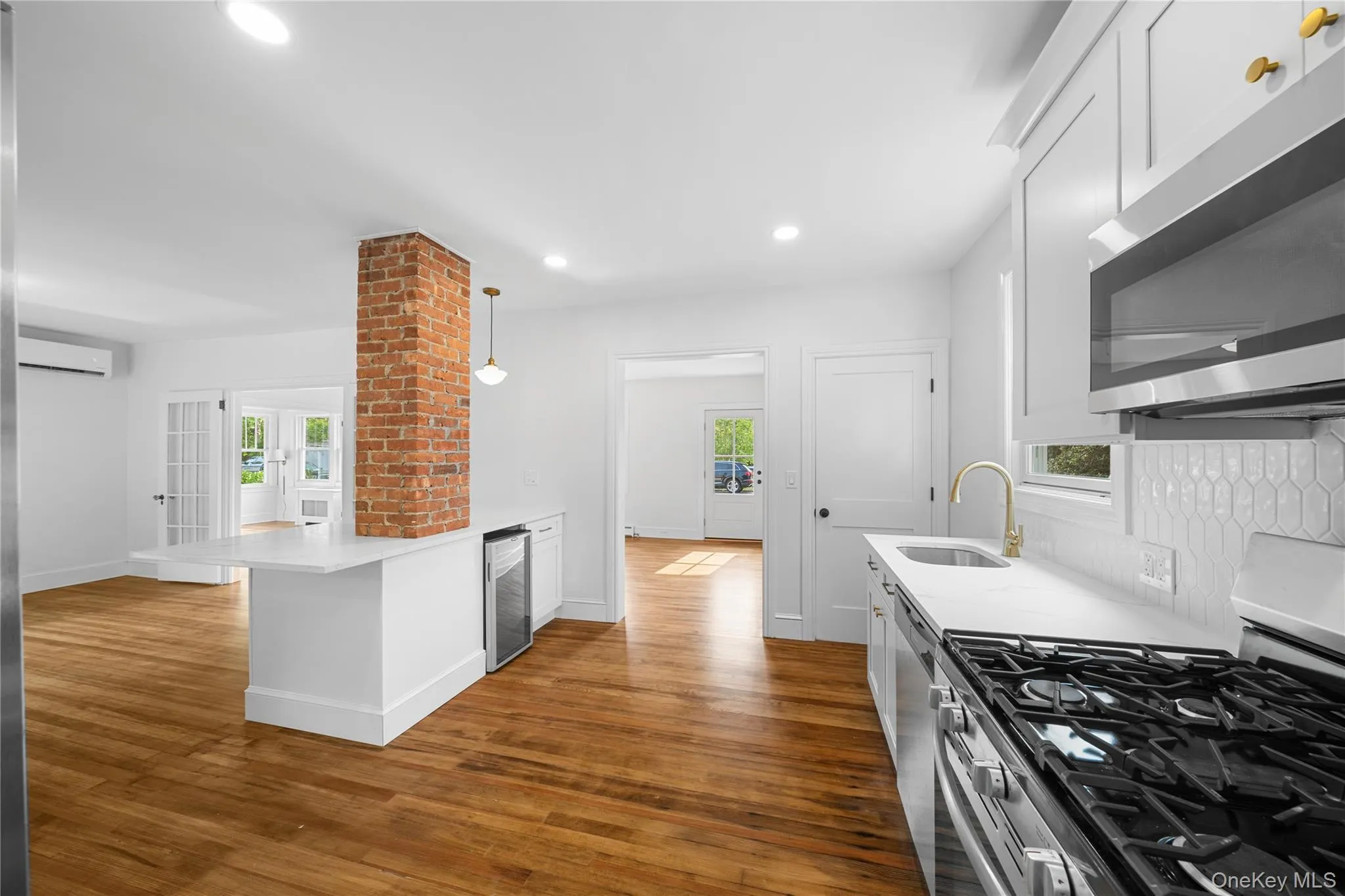 29 Colton Avenue, Islip, NY, 4 Bedrooms Bedrooms, 8 Rooms Rooms,1 BathroomBathrooms,Residential,For Rent,Colton,0,1028140 29 Colton Avenue, Islip, NY, 4 Bedrooms Bedrooms, 8 Rooms Rooms,1 BathroomBathrooms,Residential,For Rent,Colton,0,1028140