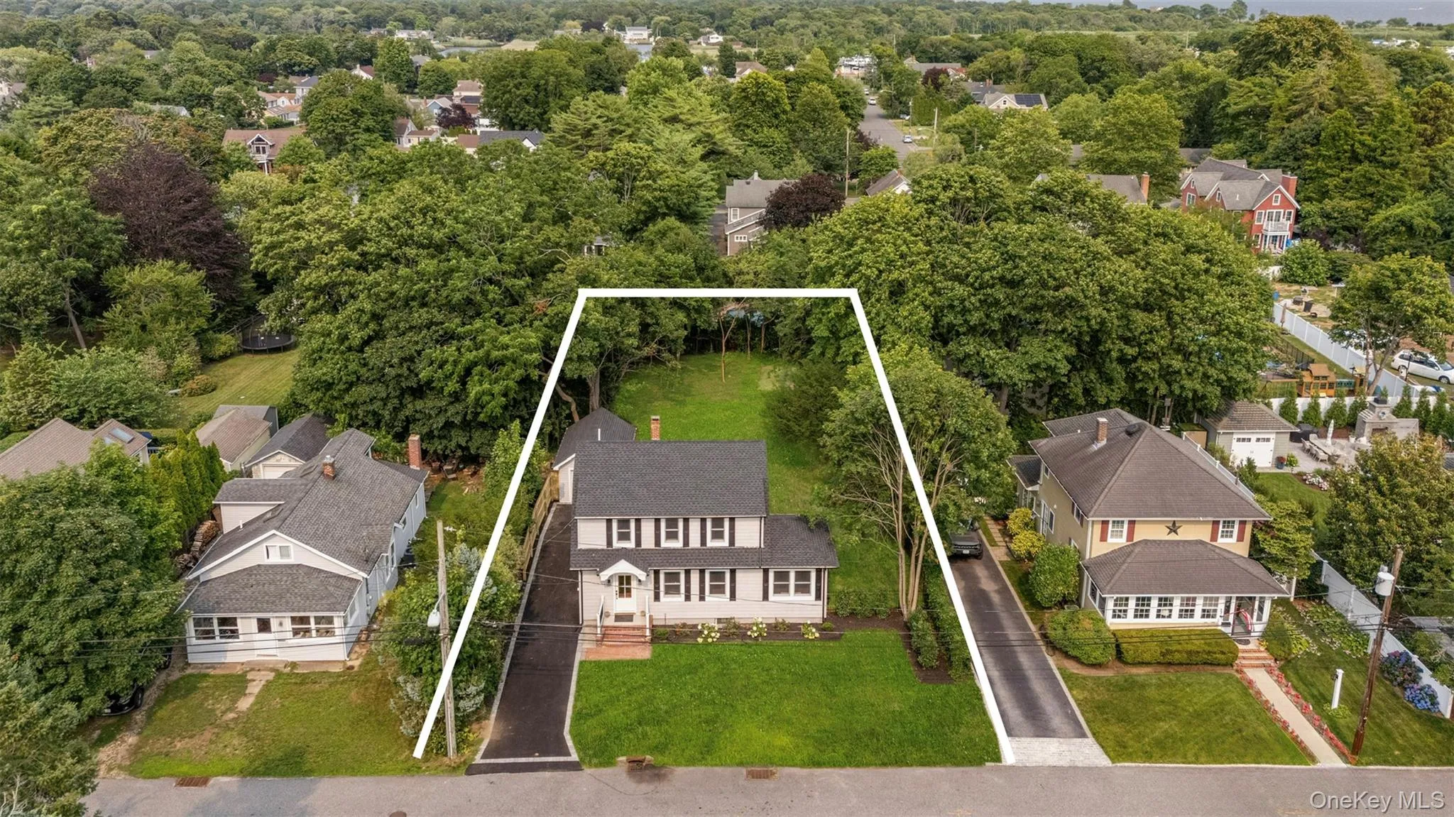 29 Colton Avenue, Islip, NY, 4 Bedrooms Bedrooms, 8 Rooms Rooms,1 BathroomBathrooms,Residential,For Rent,Colton,0,1028140 29 Colton Avenue, Islip, NY, 4 Bedrooms Bedrooms, 8 Rooms Rooms,1 BathroomBathrooms,Residential,For Rent,Colton,0,1028140