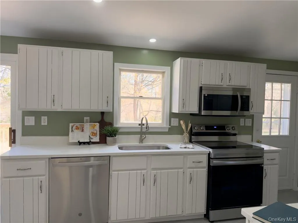 20A Apple Bee Farm Lane, Cortlandt, NY, 2 Bedrooms Bedrooms, 5 Rooms Rooms,2 BathroomsBathrooms,Residential Lease,For Rent,Apple Bee Farm,0,1028147 20A Apple Bee Farm Lane, Cortlandt, NY, 2 Bedrooms Bedrooms, 5 Rooms Rooms,2 BathroomsBathrooms,Residential Lease,For Rent,Apple Bee Farm,0,1028147