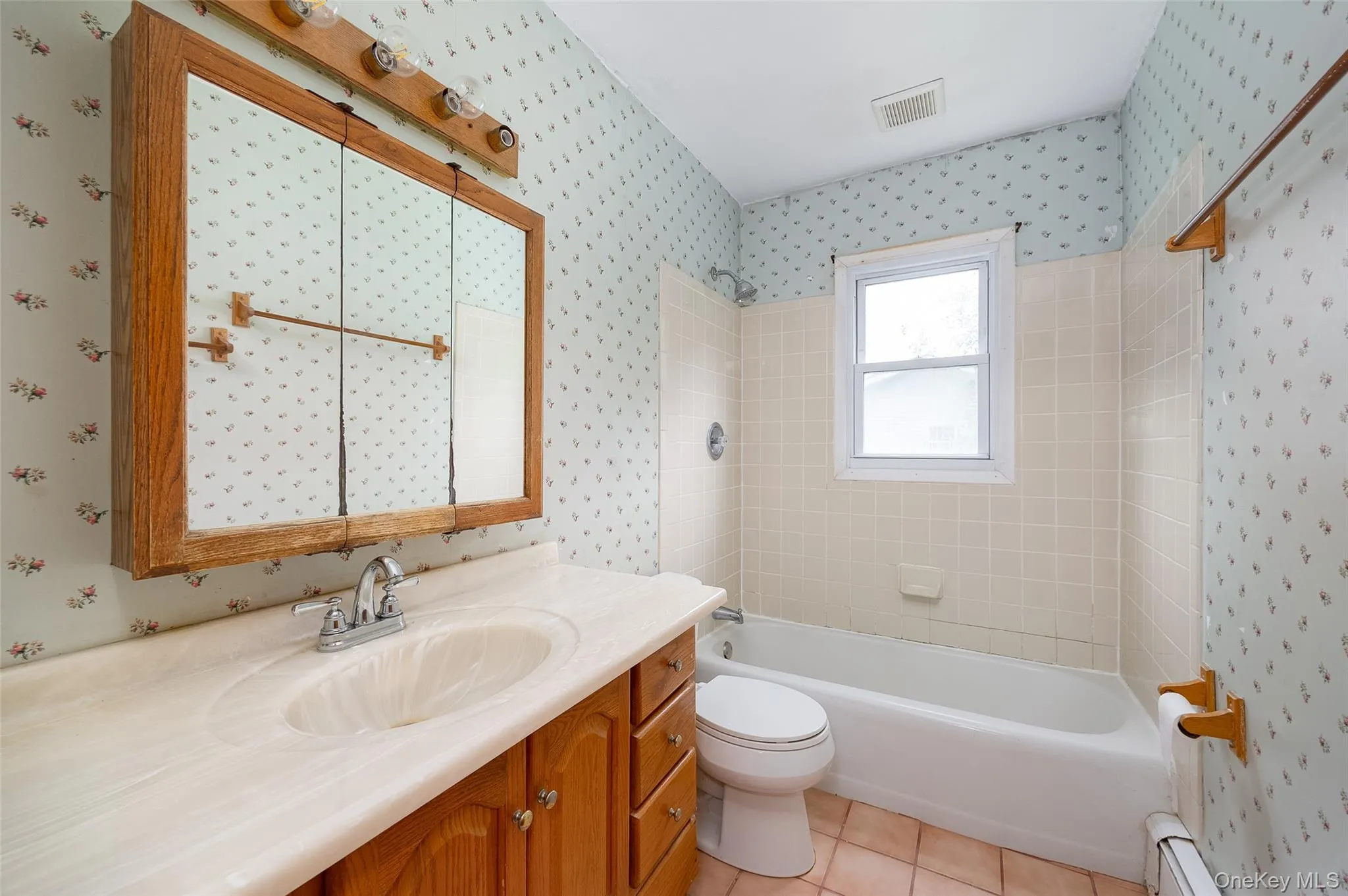 28 Robert Lane, Wappinger, NY, 3 Bedrooms Bedrooms, 11 Rooms Rooms,1 BathroomBathrooms,Residential,For Rent,Robert,0,1028148 28 Robert Lane, Wappinger, NY, 3 Bedrooms Bedrooms, 11 Rooms Rooms,1 BathroomBathrooms,Residential,For Rent,Robert,0,1028148