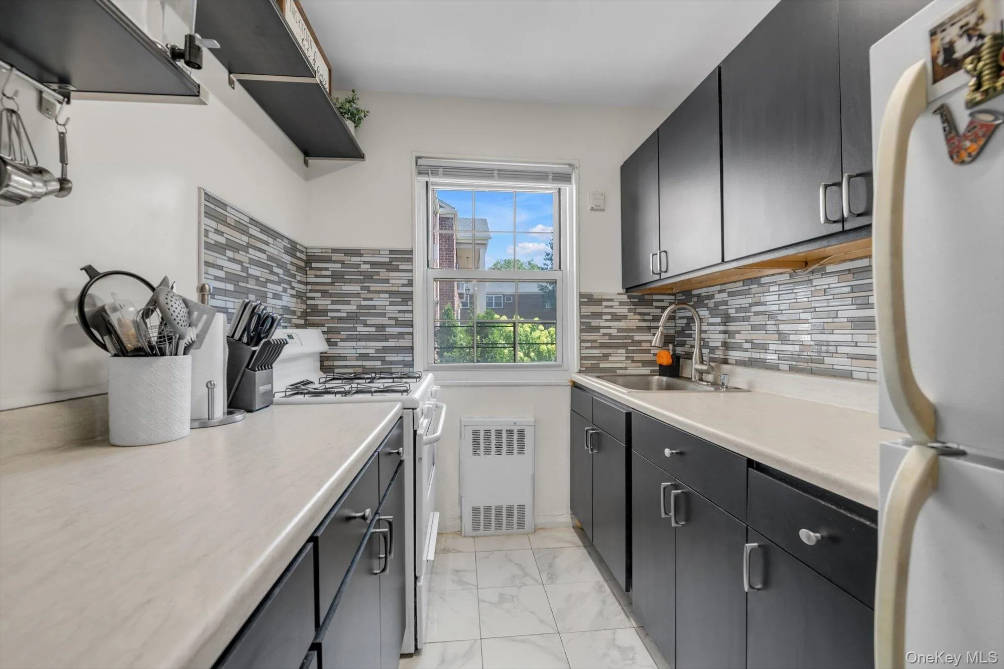 69-23 213 Street, New York, NY, 1 Bedroom Bedrooms, 3 Rooms Rooms,1 BathroomBathrooms,Residential,For Rent,213,0,1028153 69-23 213 Street, New York, NY, 1 Bedroom Bedrooms, 3 Rooms Rooms,1 BathroomBathrooms,Residential,For Rent,213,0,1028153