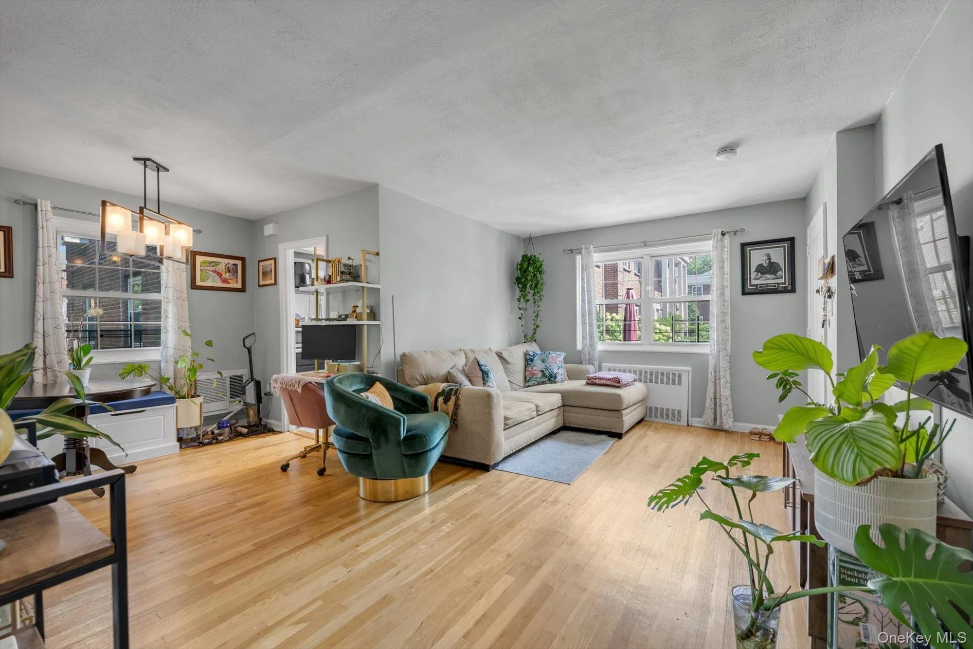 69-23 213 Street, New York, NY, 1 Bedroom Bedrooms, 3 Rooms Rooms,1 BathroomBathrooms,Residential,For Rent,213,0,1028153 69-23 213 Street, New York, NY, 1 Bedroom Bedrooms, 3 Rooms Rooms,1 BathroomBathrooms,Residential,For Rent,213,0,1028153
