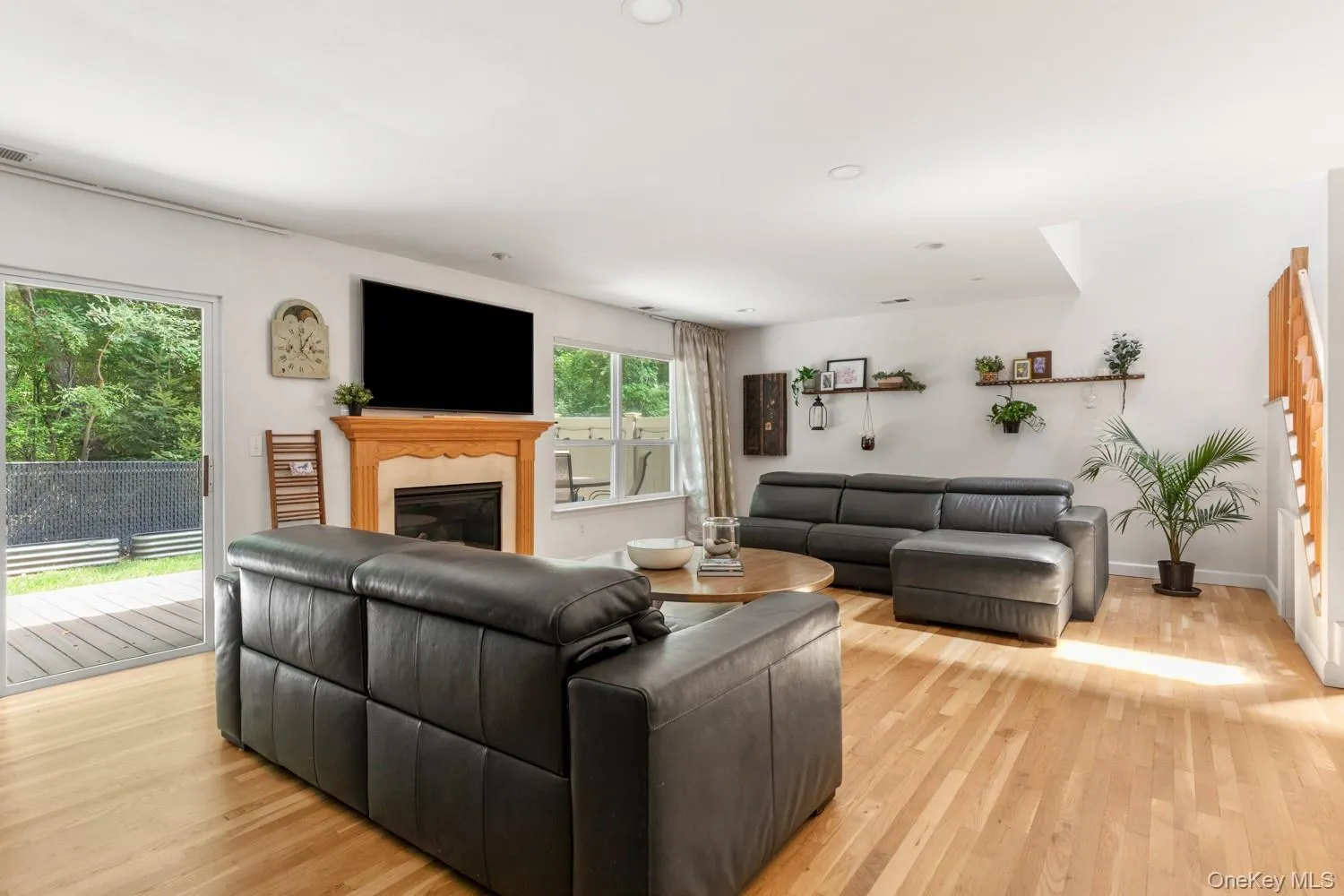 300 Pond View Lane, Smithtown, NY, 3 Bedrooms Bedrooms, 8 Rooms Rooms,2 BathroomsBathrooms,Residential,For Rent,Pond View,0,1028158 300 Pond View Lane, Smithtown, NY, 3 Bedrooms Bedrooms, 8 Rooms Rooms,2 BathroomsBathrooms,Residential,For Rent,Pond View,0,1028158