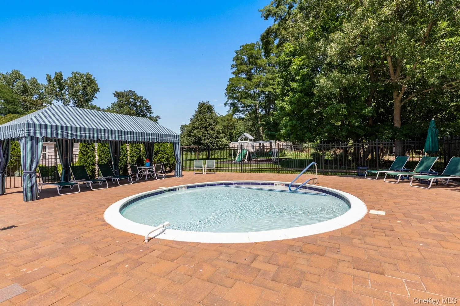 300 Pond View Lane, Smithtown, NY, 3 Bedrooms Bedrooms, 8 Rooms Rooms,2 BathroomsBathrooms,Residential,For Rent,Pond View,0,1028158 300 Pond View Lane, Smithtown, NY, 3 Bedrooms Bedrooms, 8 Rooms Rooms,2 BathroomsBathrooms,Residential,For Rent,Pond View,0,1028158