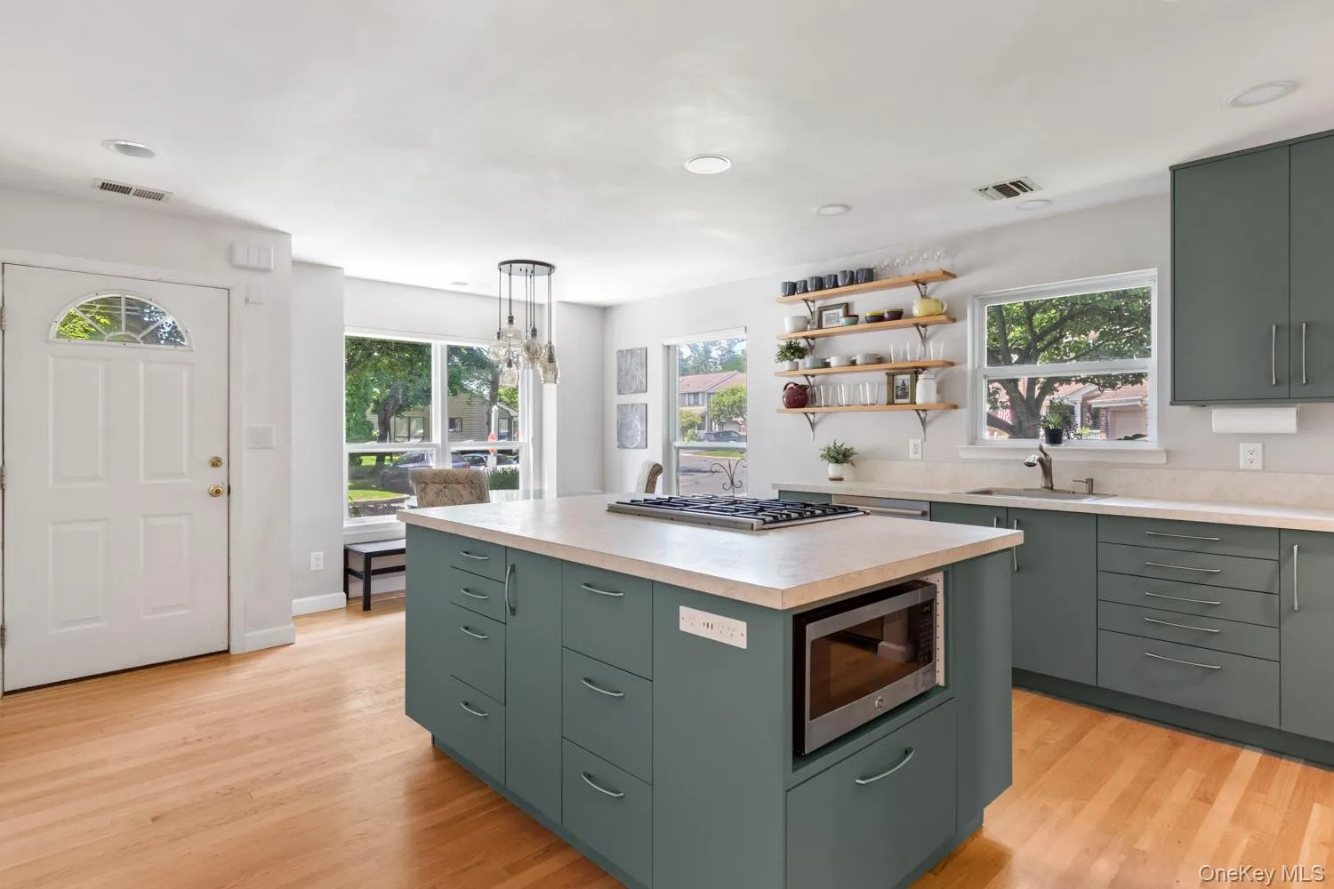 300 Pond View Lane, Smithtown, NY, 3 Bedrooms Bedrooms, 8 Rooms Rooms,2 BathroomsBathrooms,Residential,For Rent,Pond View,0,1028158 300 Pond View Lane, Smithtown, NY, 3 Bedrooms Bedrooms, 8 Rooms Rooms,2 BathroomsBathrooms,Residential,For Rent,Pond View,0,1028158