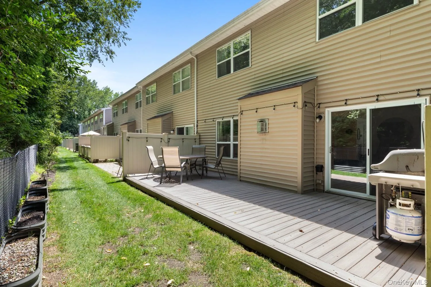 300 Pond View Lane, Smithtown, NY, 3 Bedrooms Bedrooms, 8 Rooms Rooms,2 BathroomsBathrooms,Residential,For Rent,Pond View,0,1028158 300 Pond View Lane, Smithtown, NY, 3 Bedrooms Bedrooms, 8 Rooms Rooms,2 BathroomsBathrooms,Residential,For Rent,Pond View,0,1028158